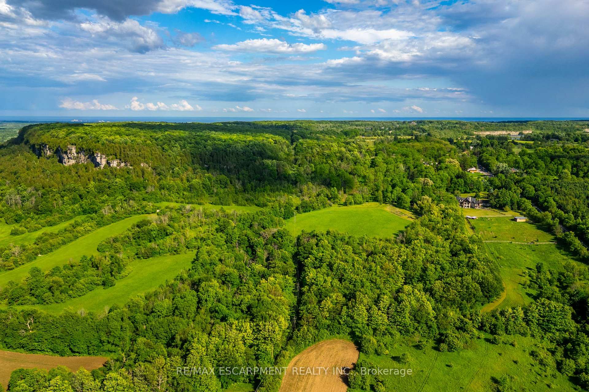 Photo 39 of 5565 Guelph Line, Burlington, Rural Burlington — HOMEH