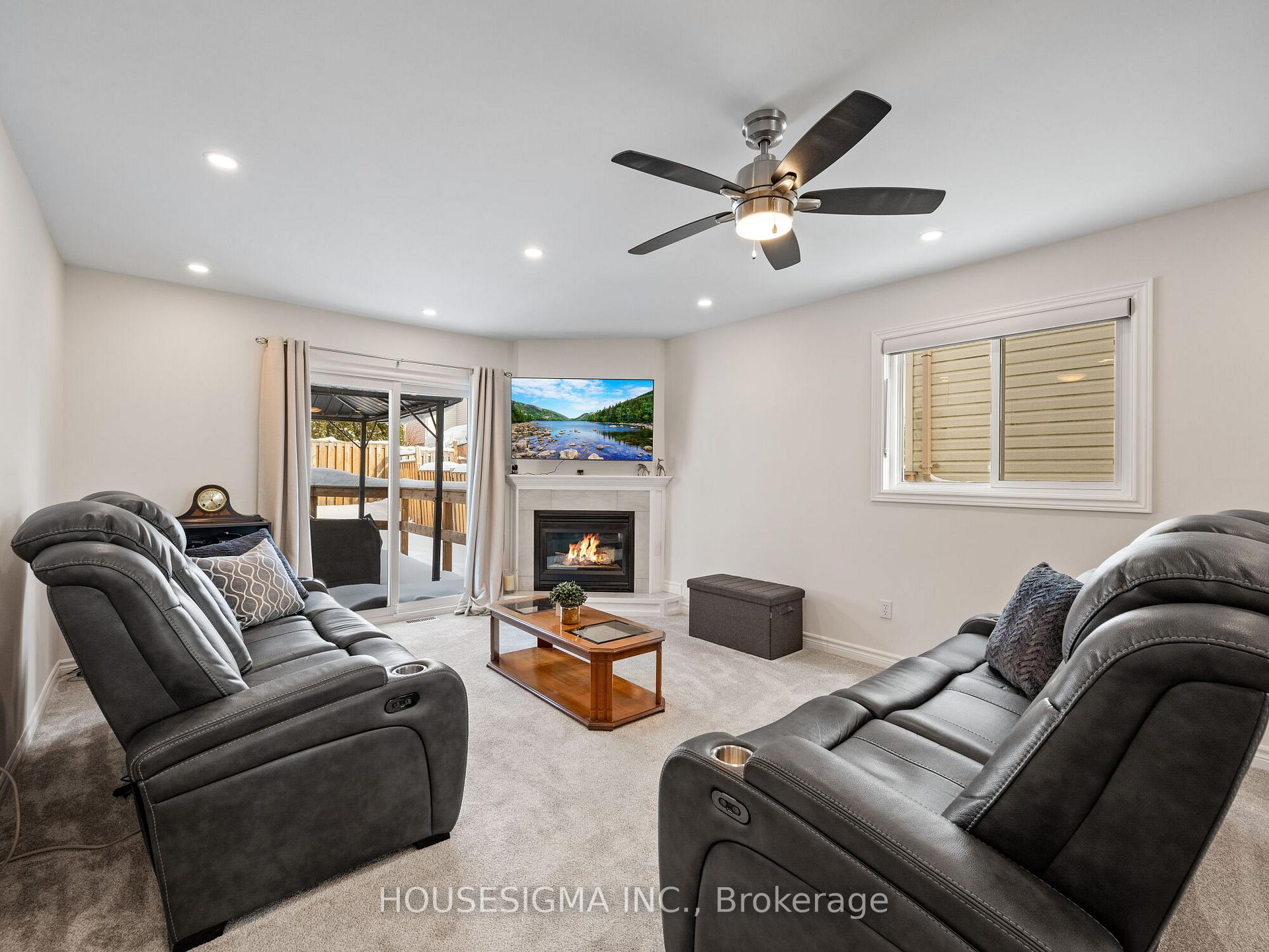 Photo 9 of 10 Willow Drive, Barrie, Holly — HOMEH