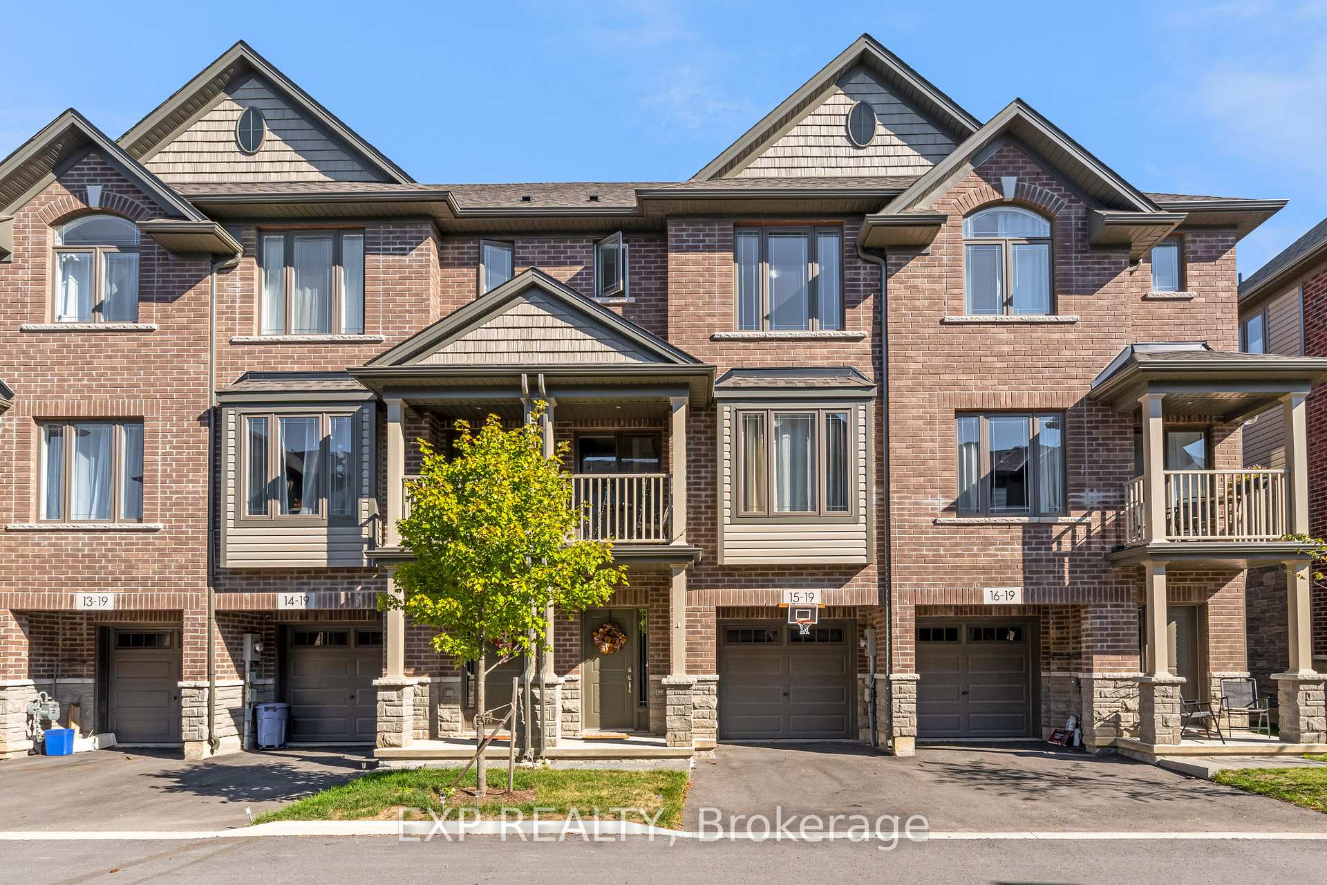 Photo 1 of Unit 15, 19 Picardy Drive, Hamilton, Stoney Creek Mountain — HOMEH