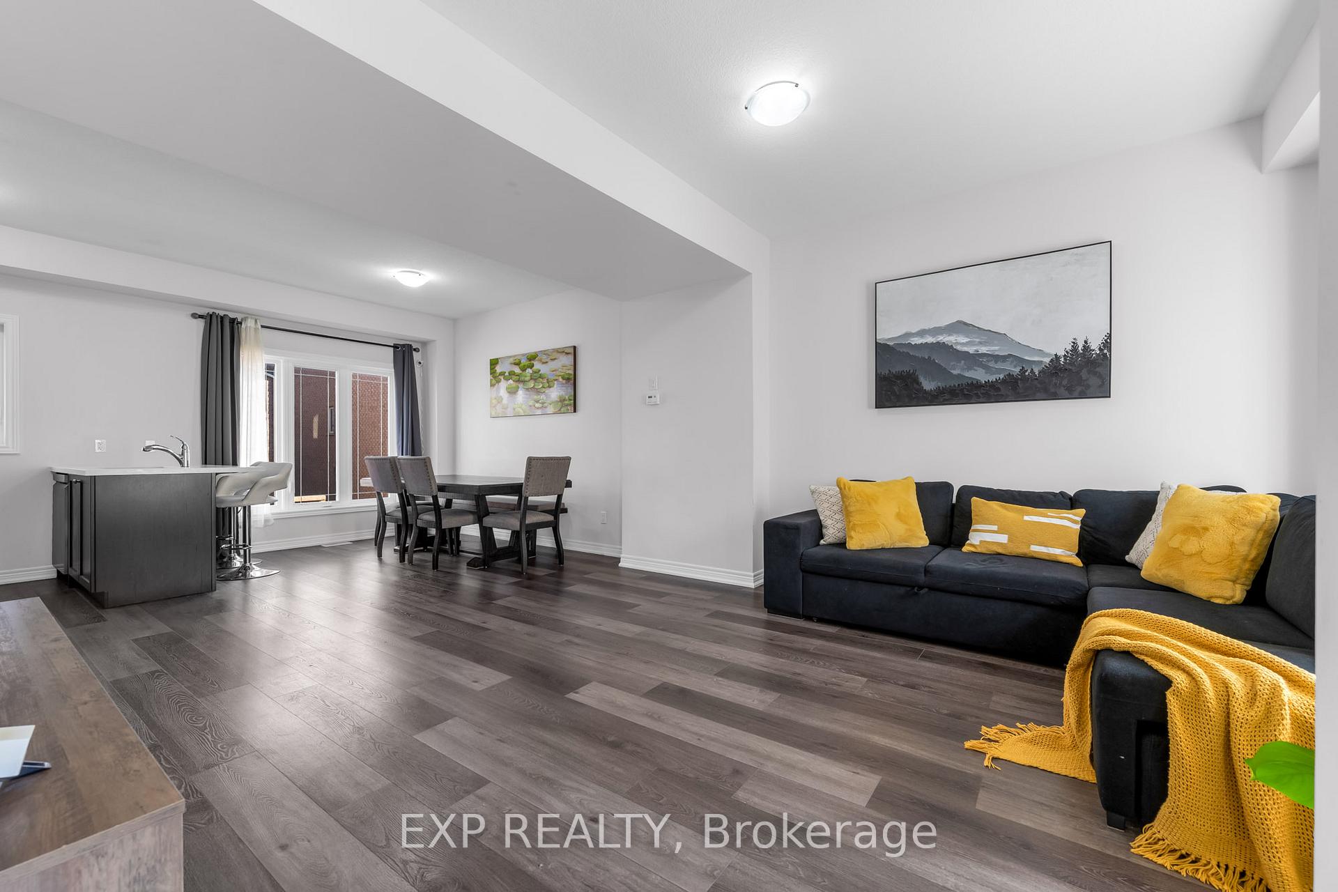 Photo 6 of Unit 15, 19 Picardy Drive, Hamilton, Stoney Creek Mountain — HOMEH