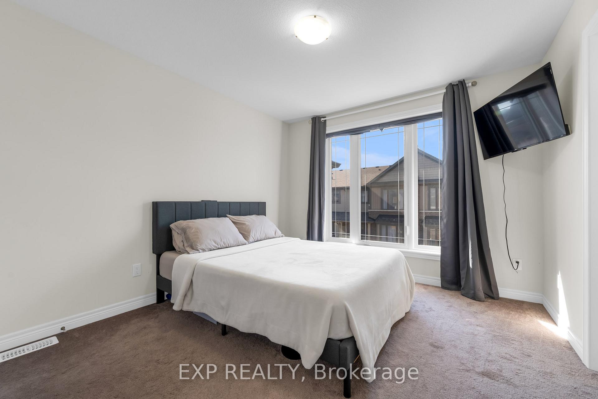Photo 10 of Unit 15, 19 Picardy Drive, Hamilton, Stoney Creek Mountain — HOMEH