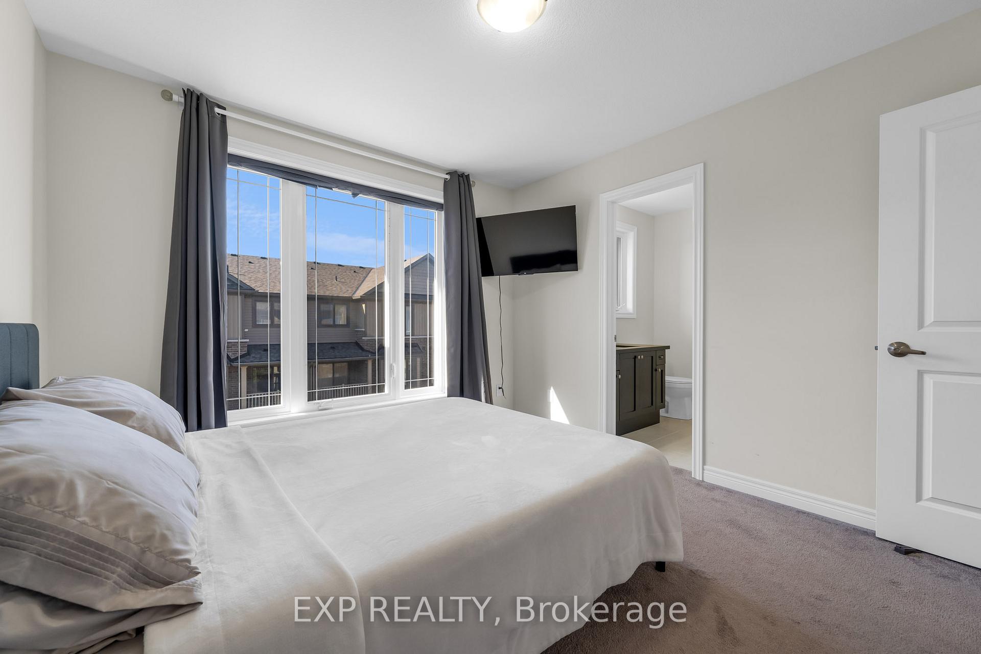 Photo 11 of Unit 15, 19 Picardy Drive, Hamilton, Stoney Creek Mountain — HOMEH