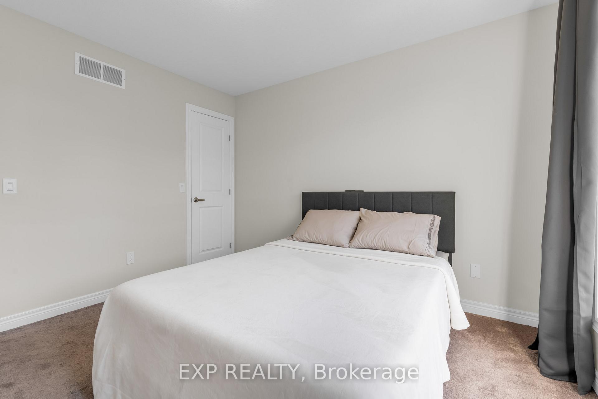 Photo 12 of Unit 15, 19 Picardy Drive, Hamilton, Stoney Creek Mountain — HOMEH