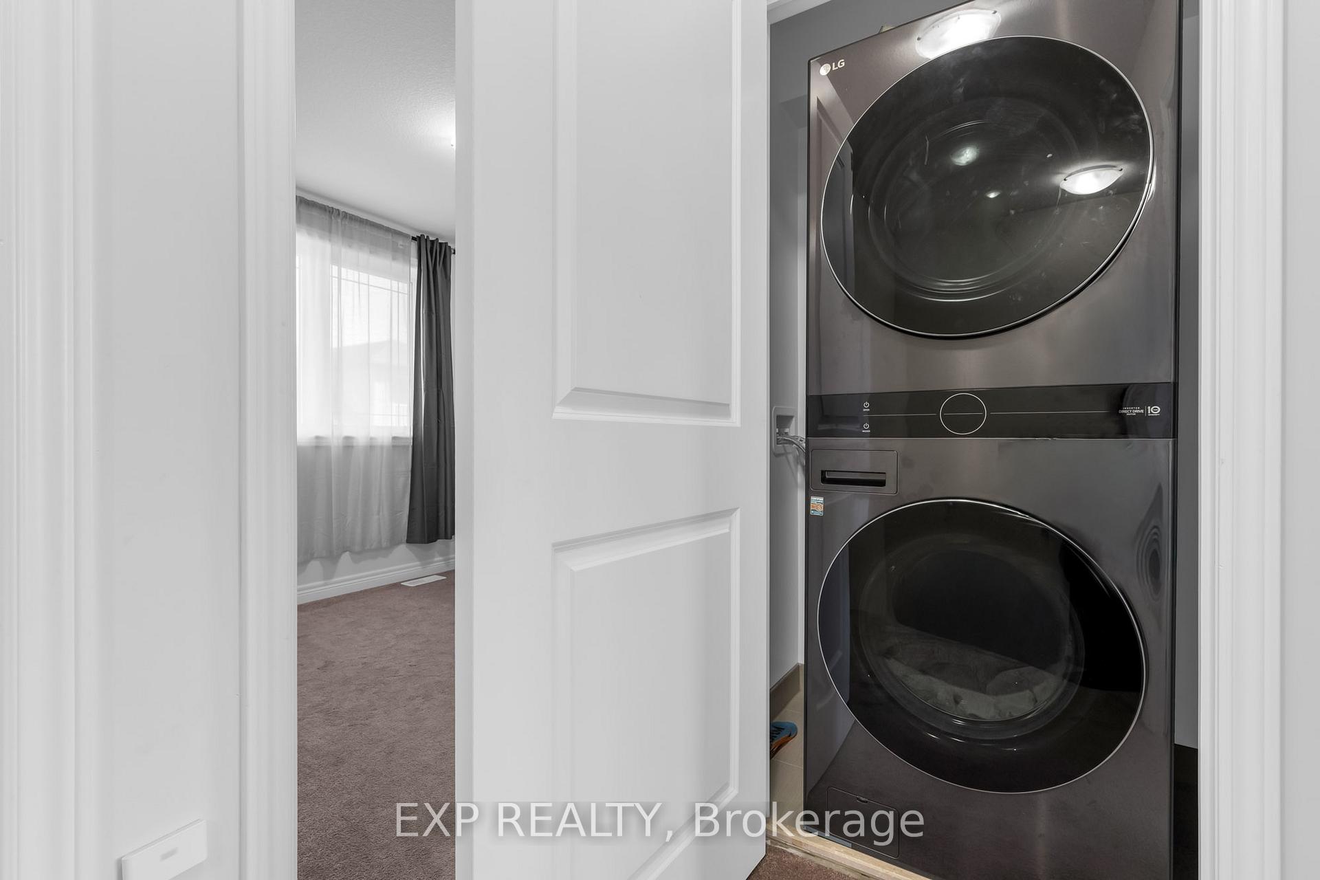 Photo 18 of Unit 15, 19 Picardy Drive, Hamilton, Stoney Creek Mountain — HOMEH
