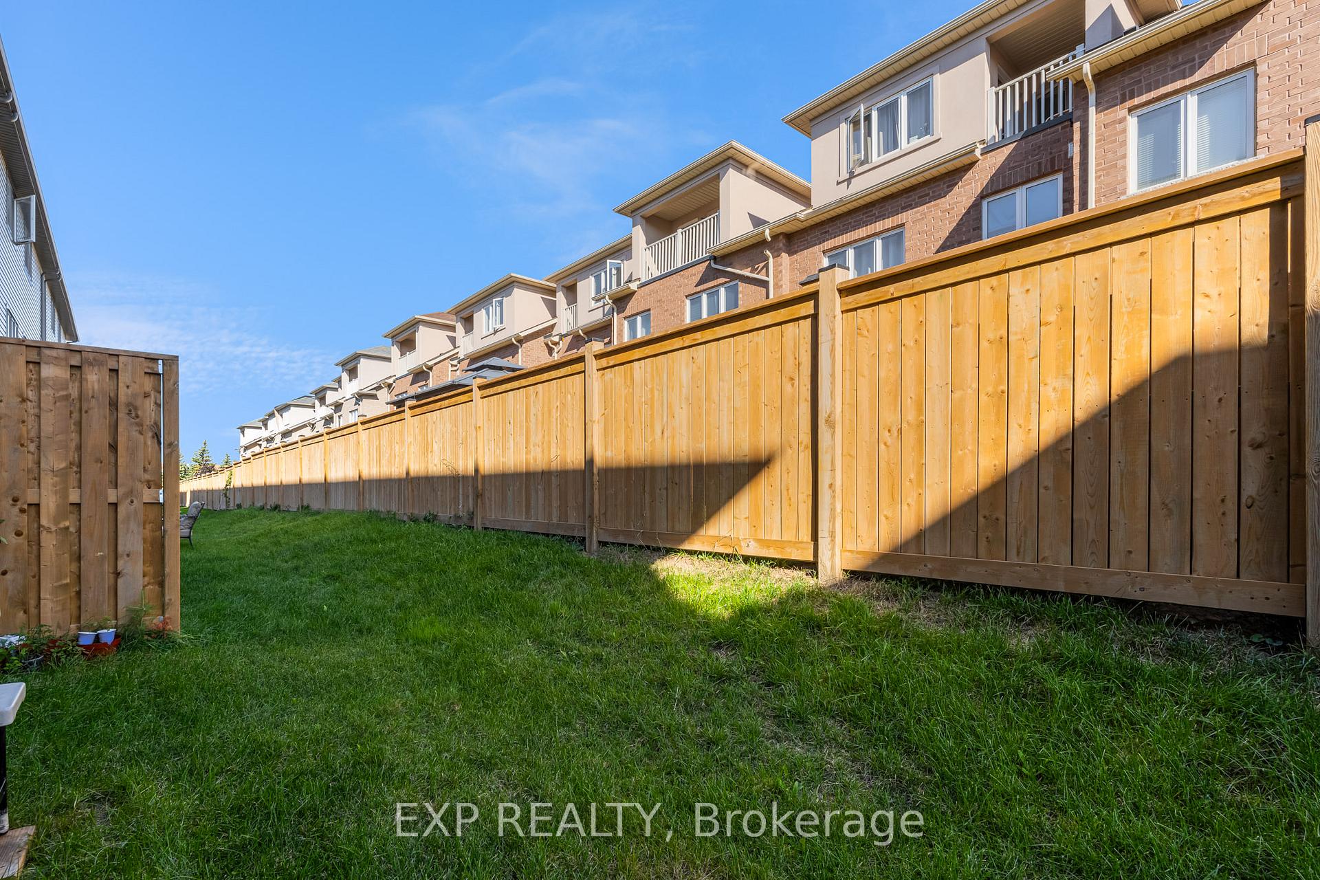 Photo 27 of Unit 15, 19 Picardy Drive, Hamilton, Stoney Creek Mountain — HOMEH