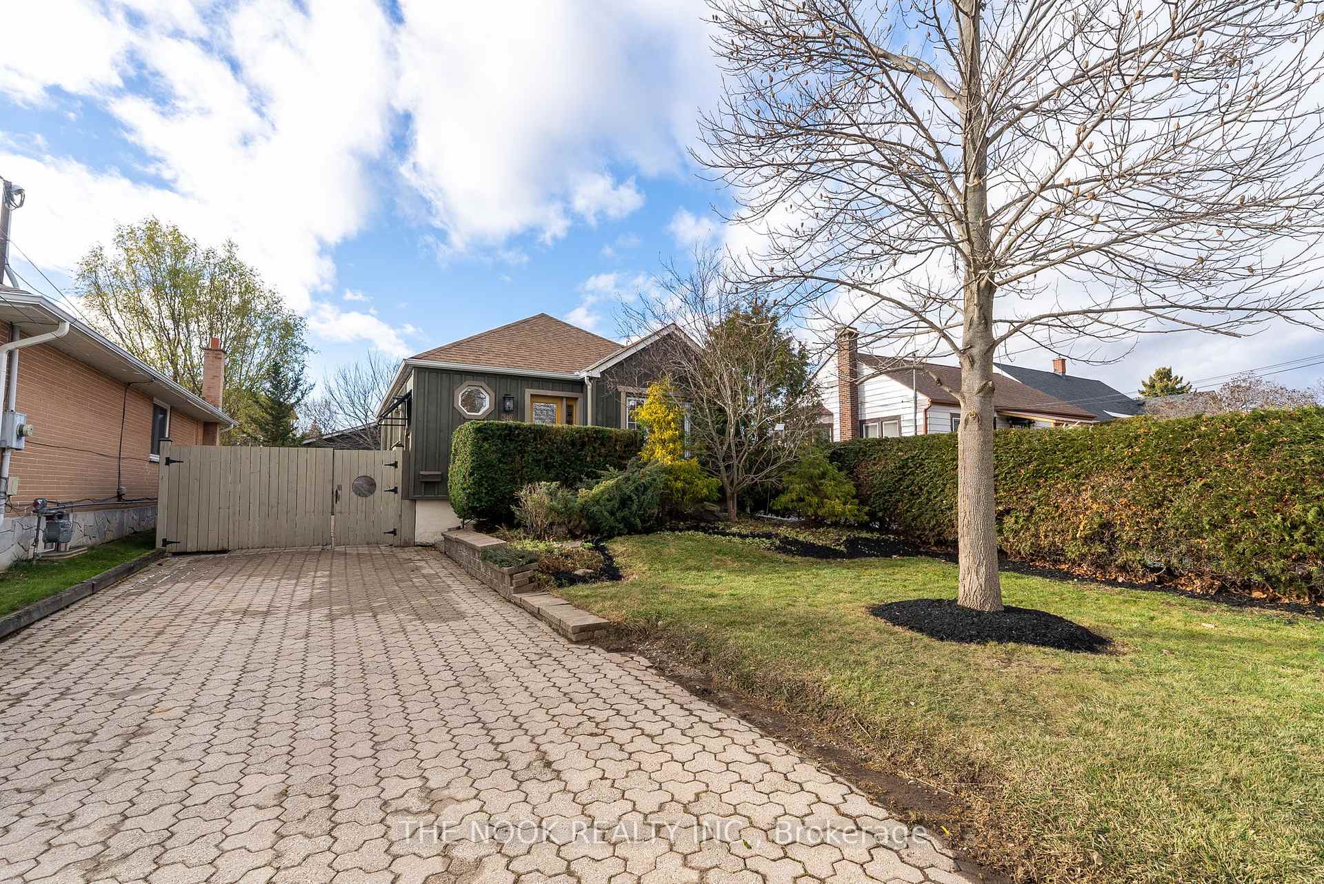 Photo 1 of 340 Nipigon Street, Oshawa, McLaughlin — HOMEH