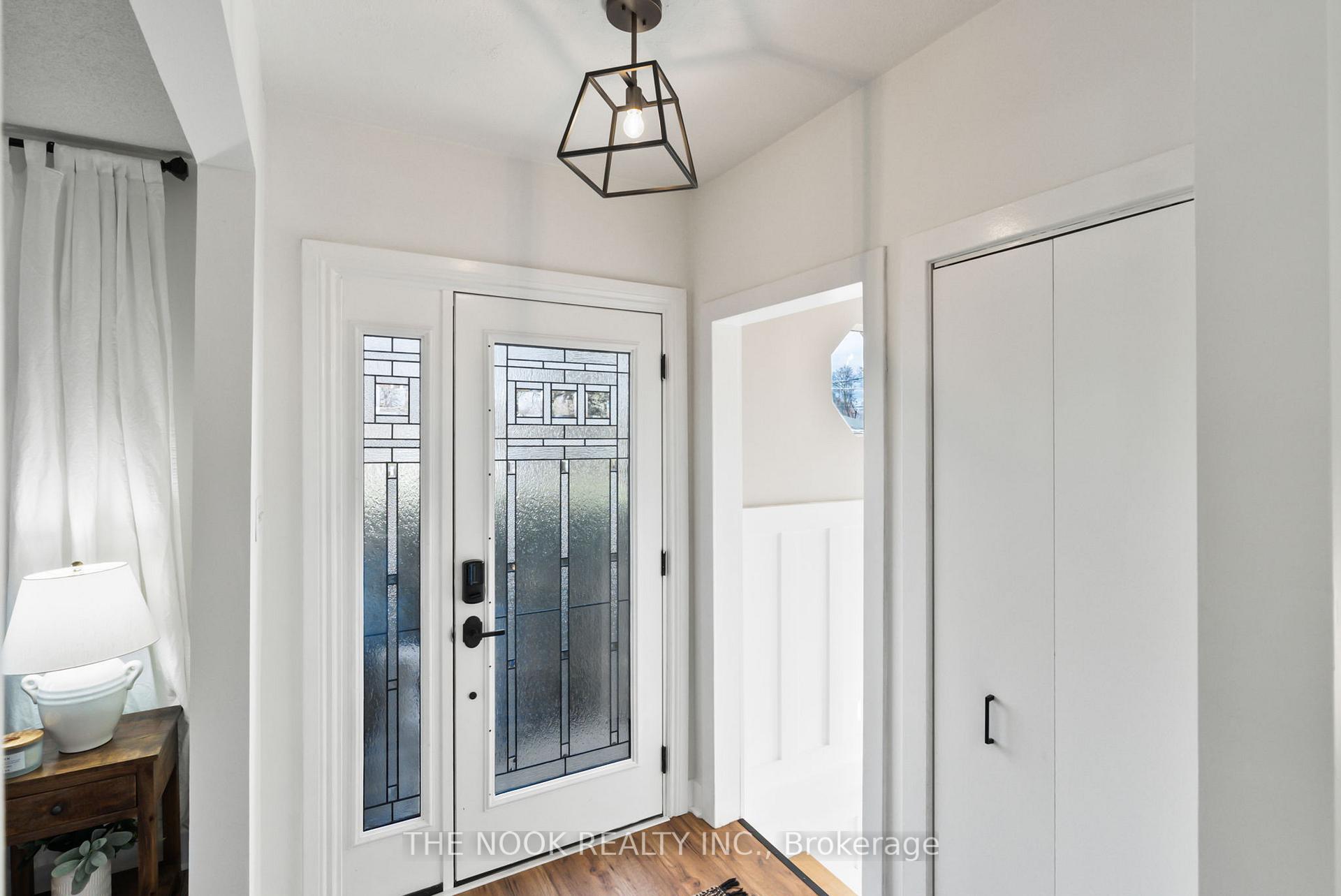 Photo 5 of 340 Nipigon Street, Oshawa, McLaughlin — HOMEH