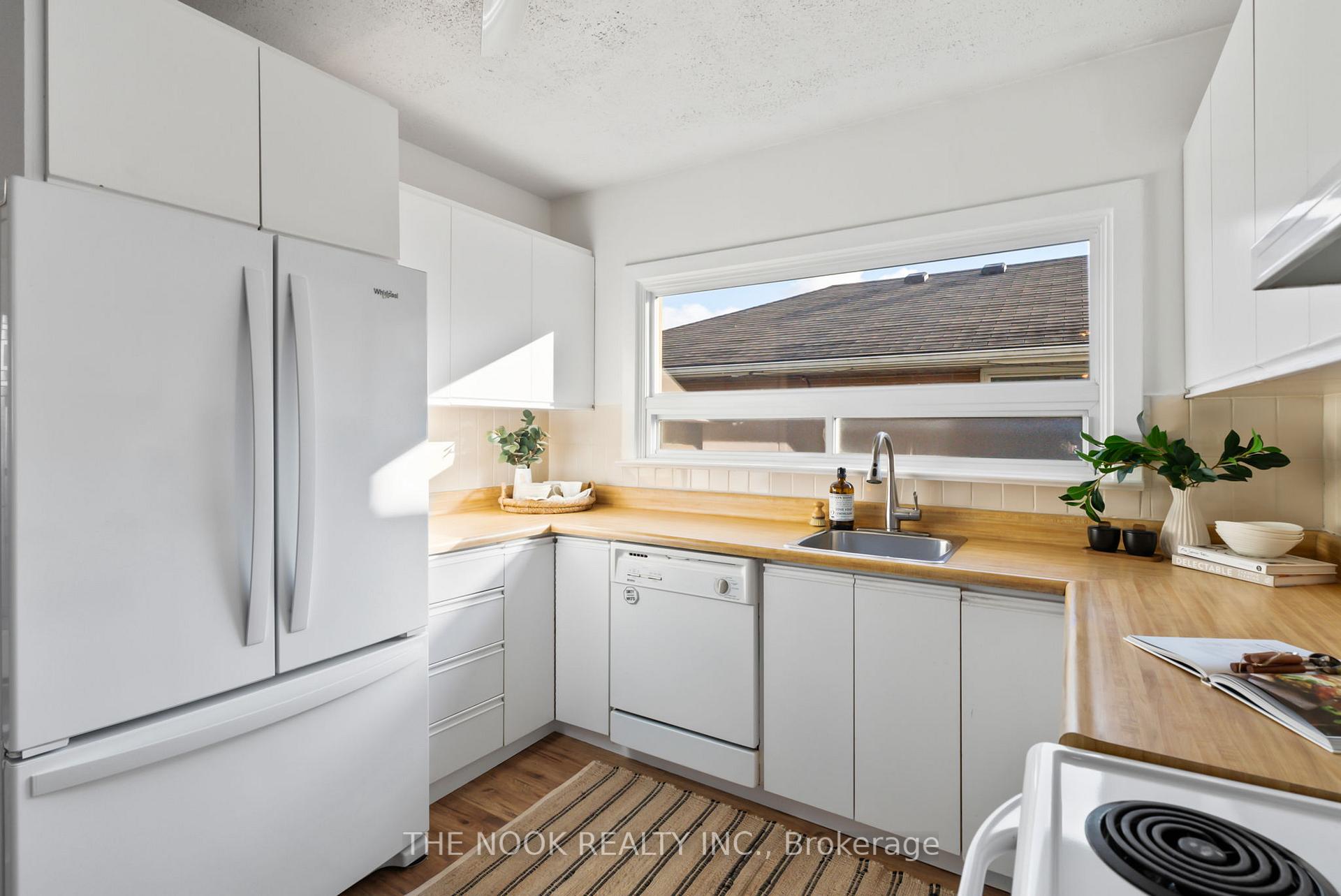 Photo 14 of 340 Nipigon Street, Oshawa, McLaughlin — HOMEH