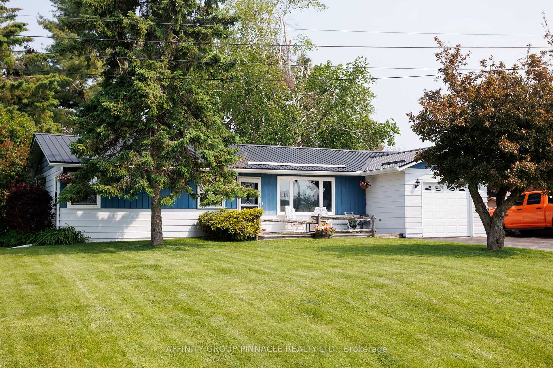 Photo 4 of 46 Maplewood Avenue, Brock, Beaverton — HOMEH