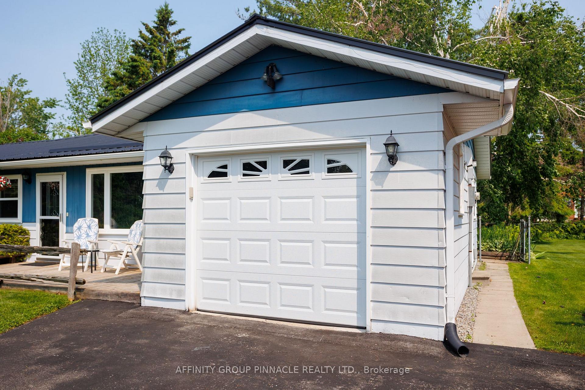 Photo 7 of 46 Maplewood Avenue, Brock, Beaverton — HOMEH