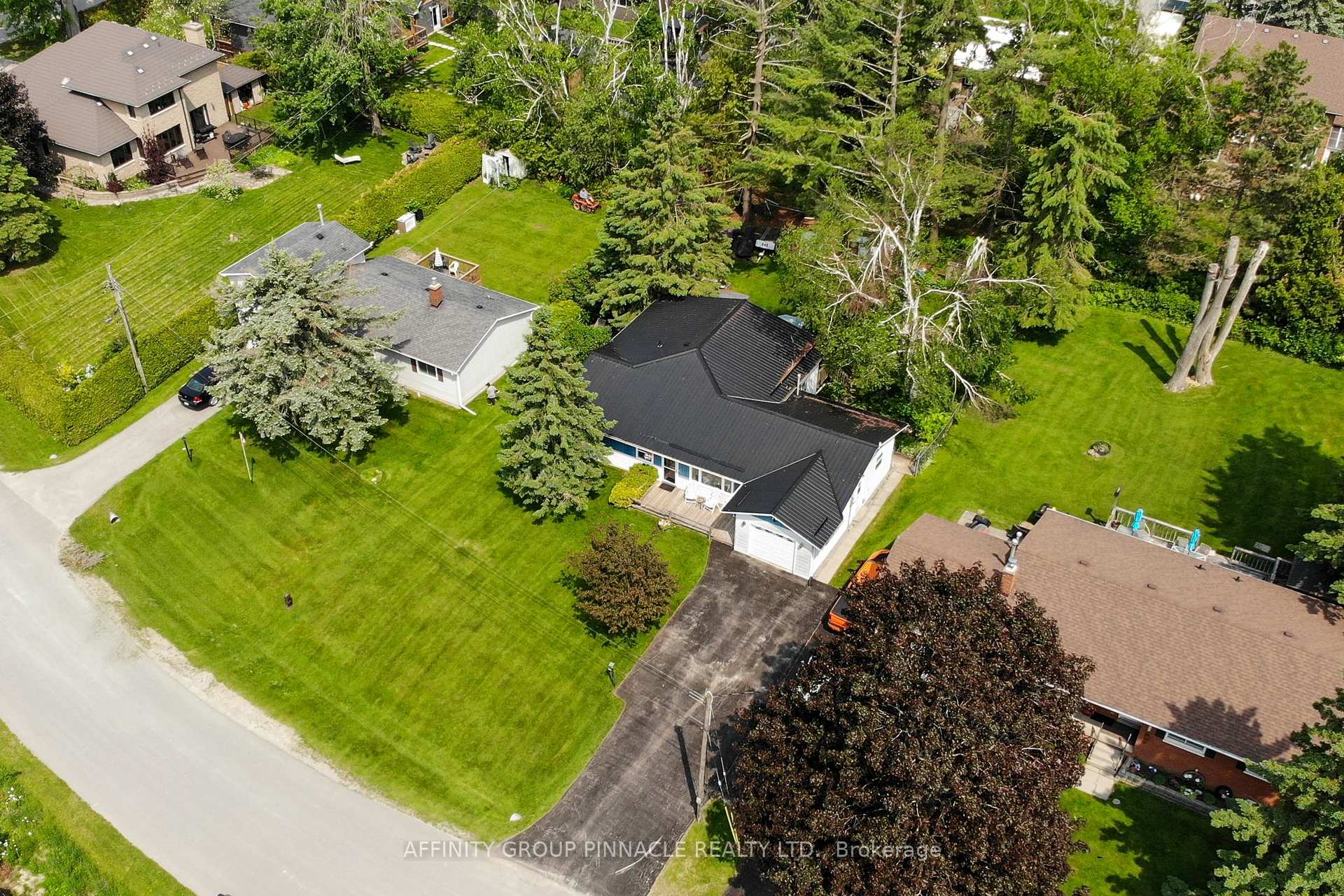 Photo 9 of 46 Maplewood Avenue, Brock, Beaverton — HOMEH
