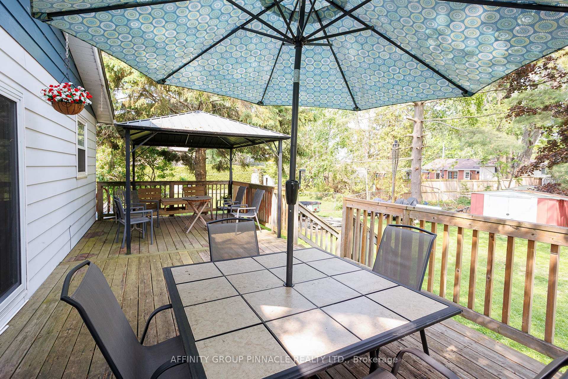 Photo 16 of 46 Maplewood Avenue, Brock, Beaverton — HOMEH