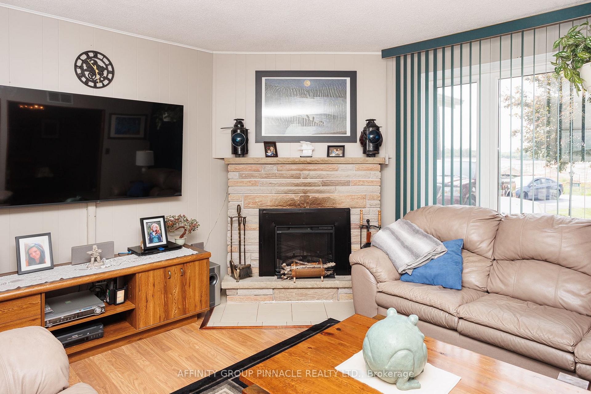 Photo 18 of 46 Maplewood Avenue, Brock, Beaverton — HOMEH