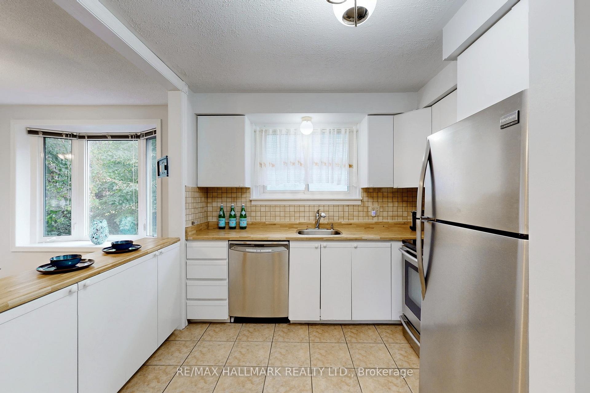 Photo 9 of 690 Adelaide Avenue E, Oshawa, Eastdale — HOMEH