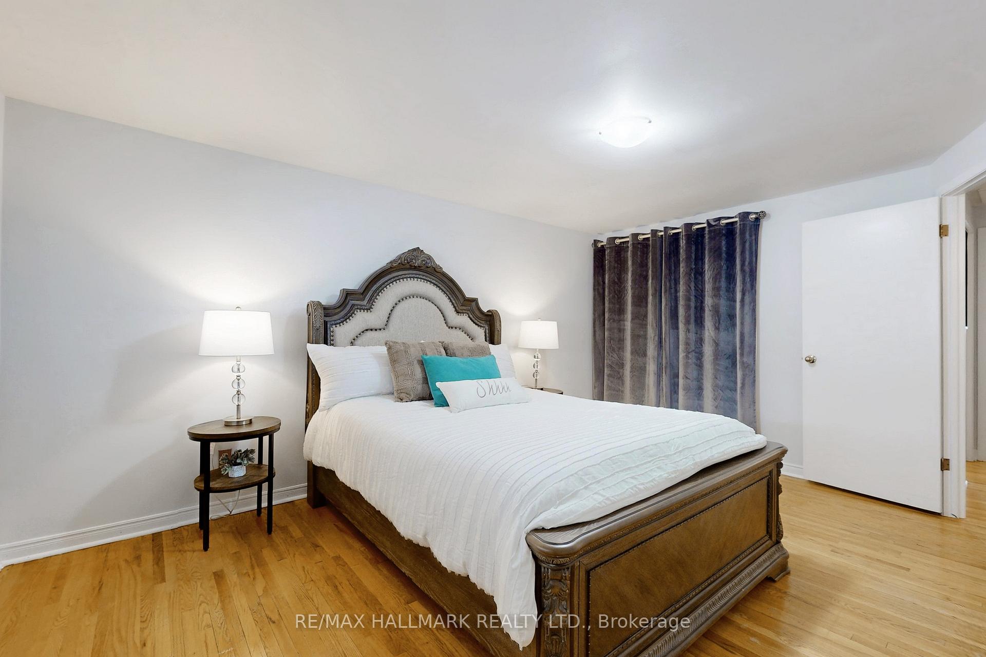 Photo 19 of 690 Adelaide Avenue E, Oshawa, Eastdale — HOMEH