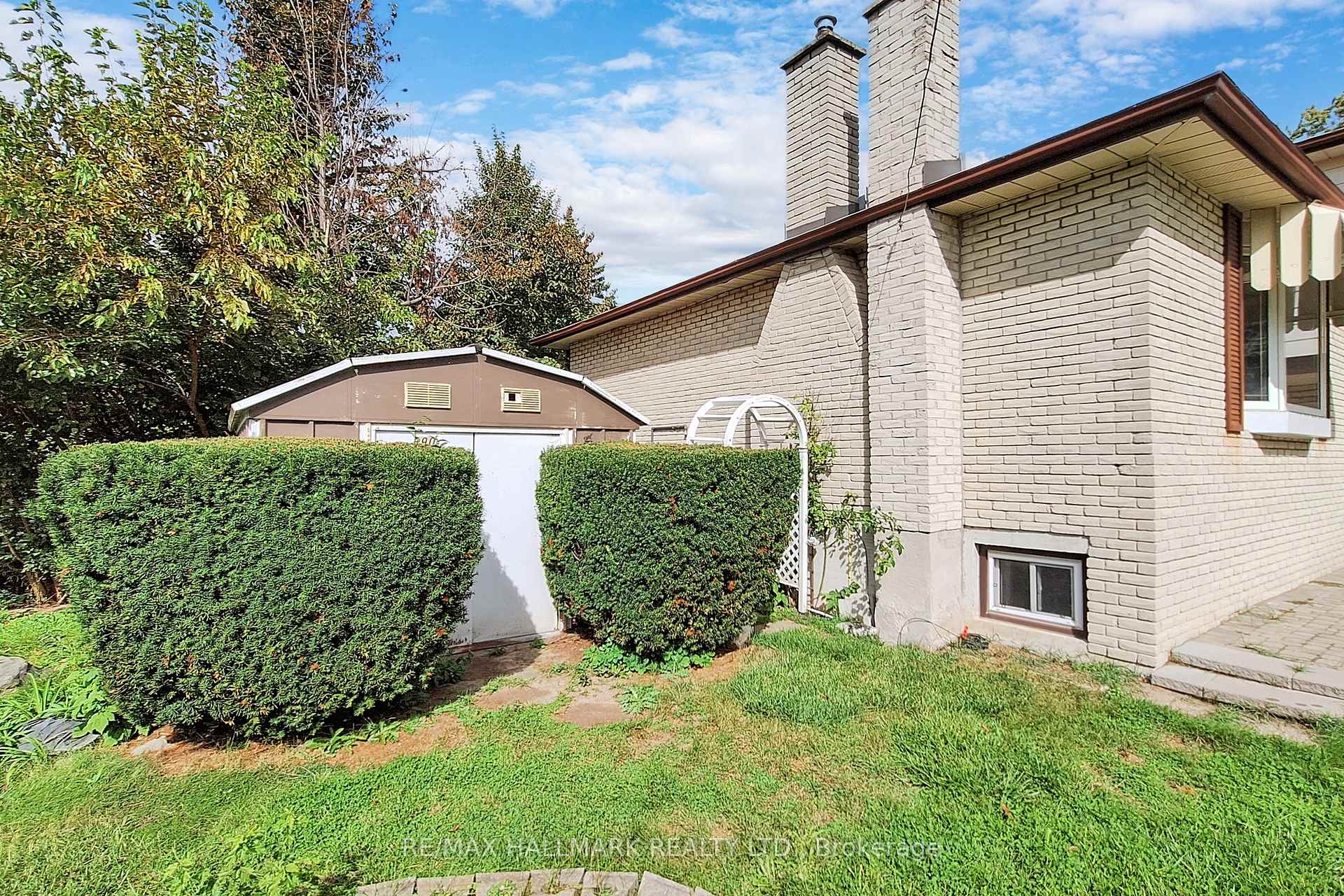Photo 27 of 690 Adelaide Avenue E, Oshawa, Eastdale — HOMEH