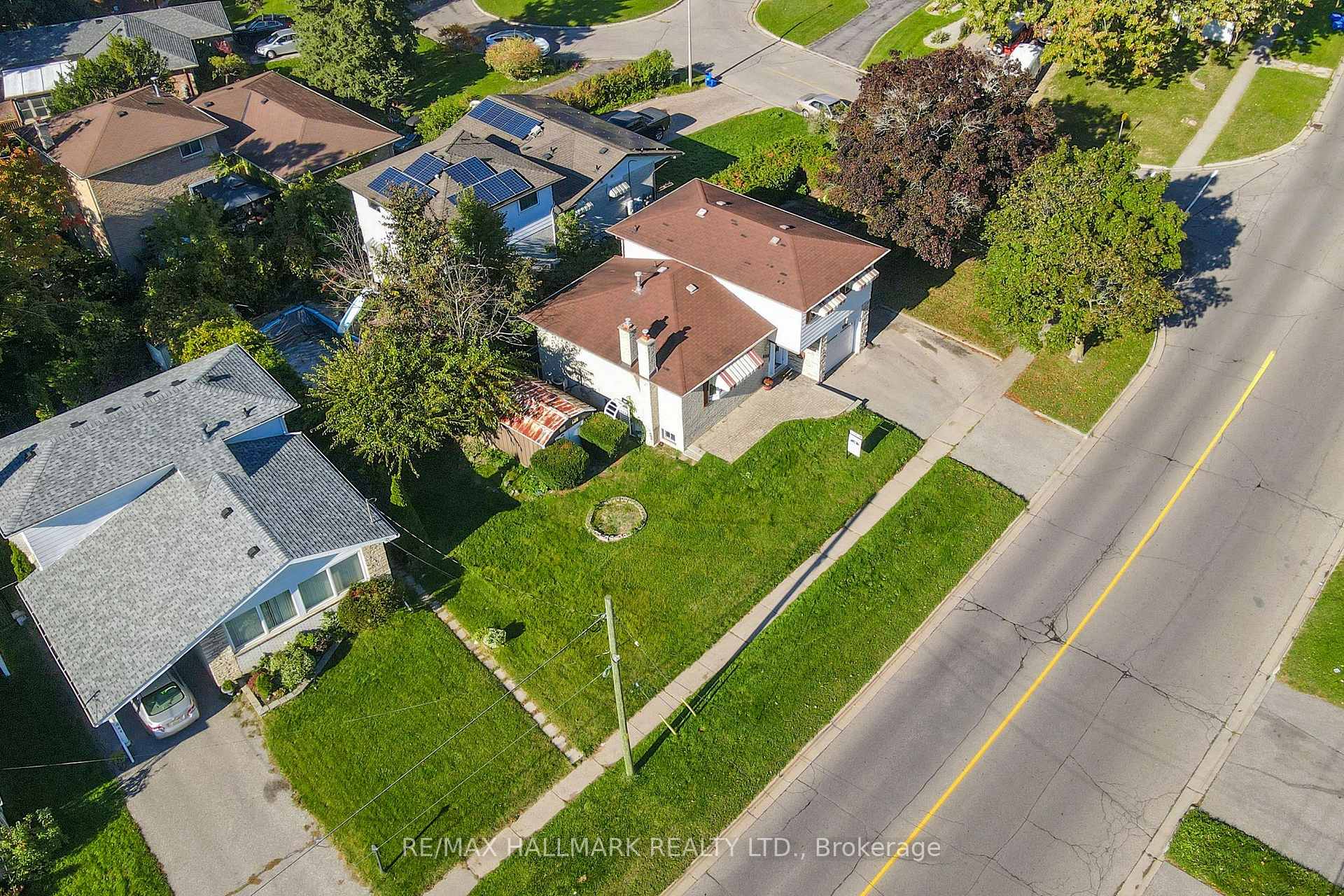 Photo 31 of 690 Adelaide Avenue E, Oshawa, Eastdale — HOMEH