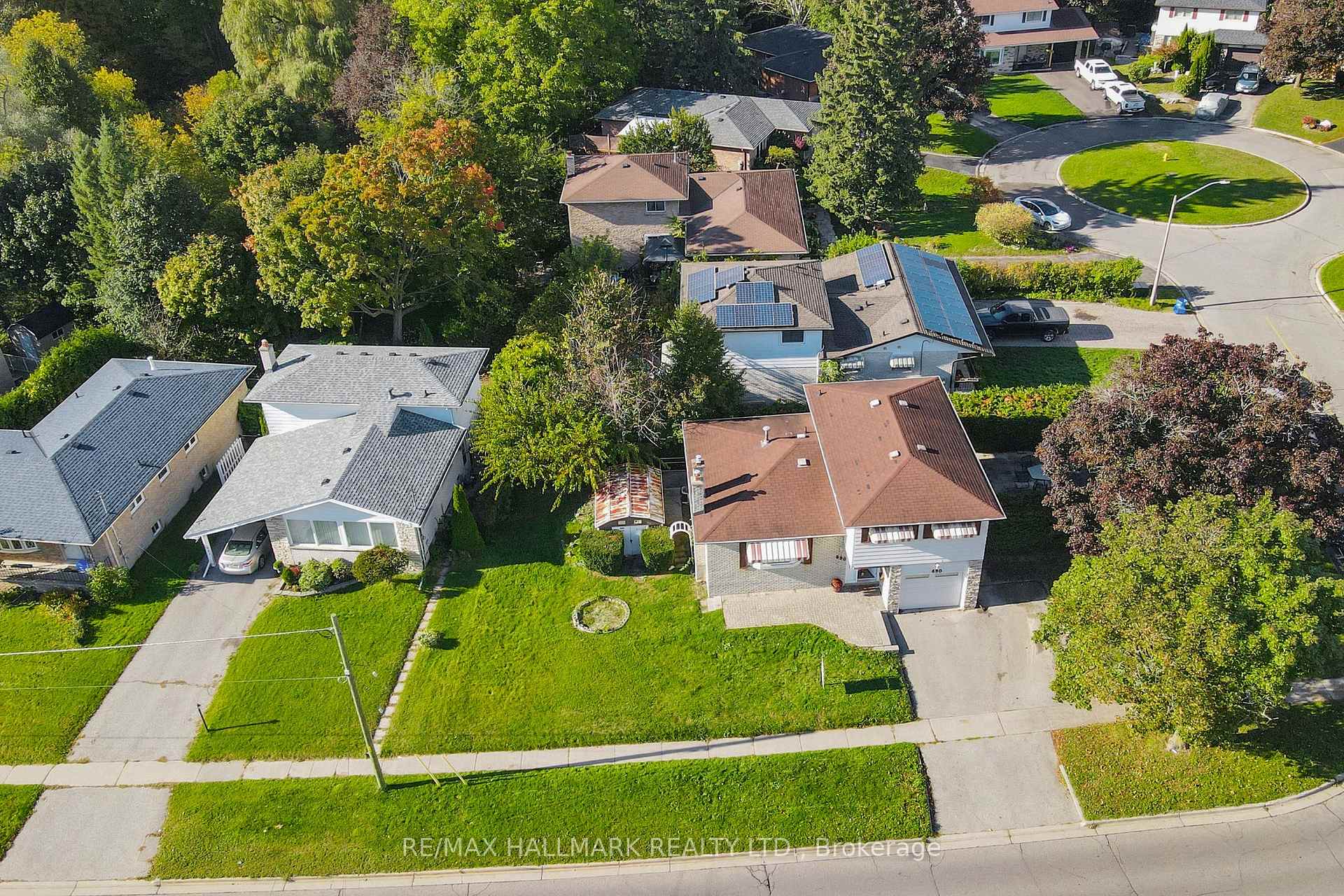 Photo 32 of 690 Adelaide Avenue E, Oshawa, Eastdale — HOMEH