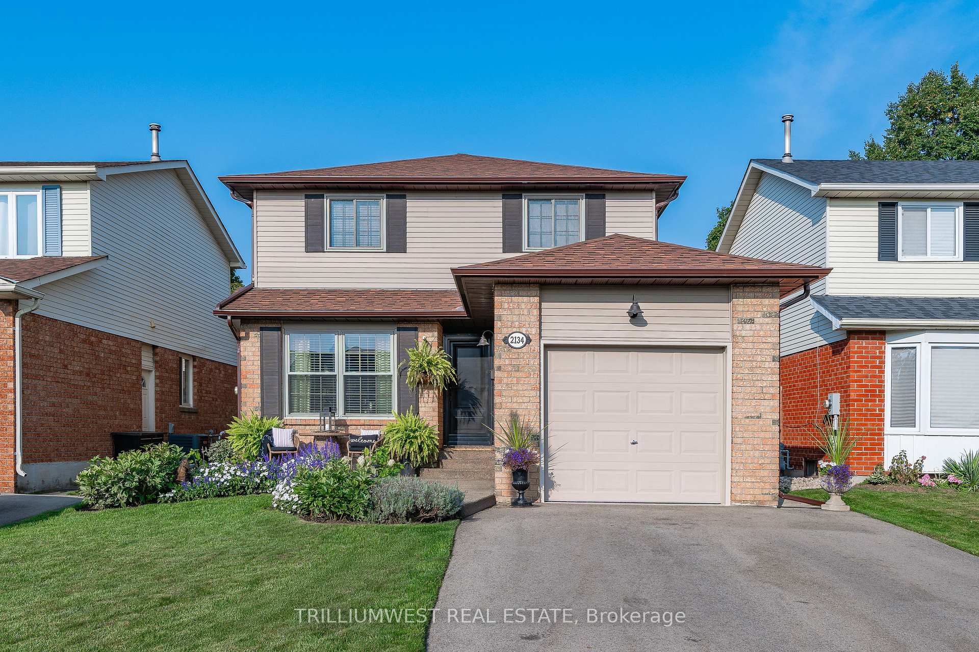 Photo 1 of 2134 Clipper Crescent, Burlington, Headon — HOMEH
