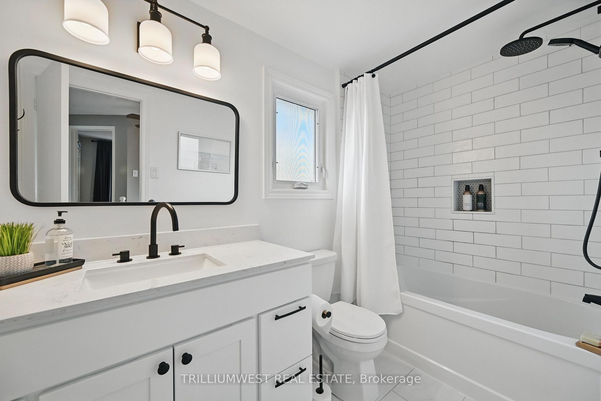 Photo 22 of 2134 Clipper Crescent, Burlington, Headon — HOMEH