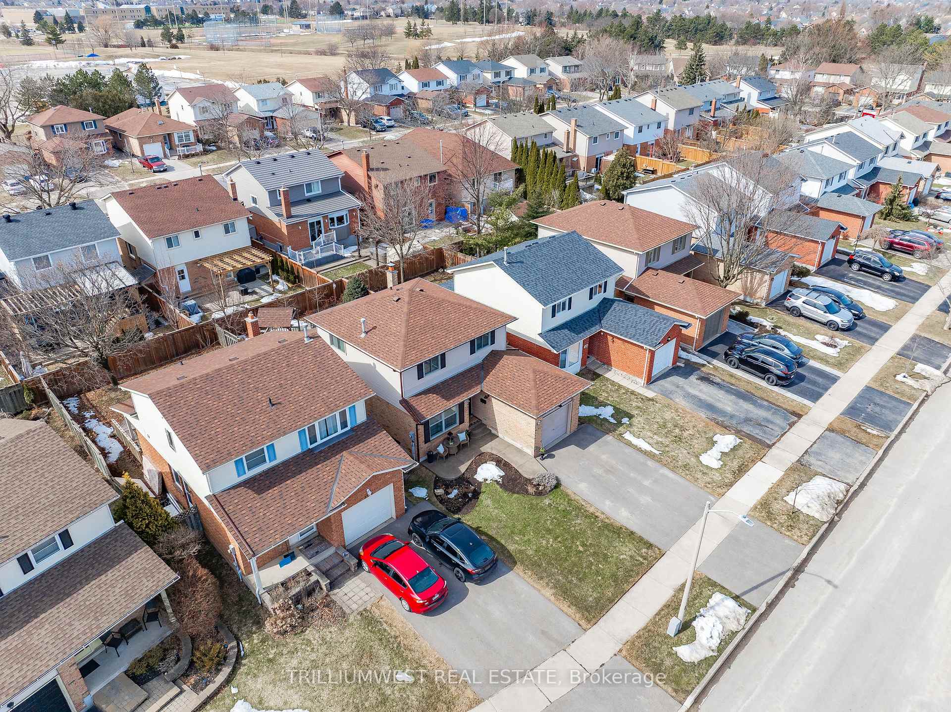 Photo 41 of 2134 Clipper Crescent, Burlington, Headon — HOMEH