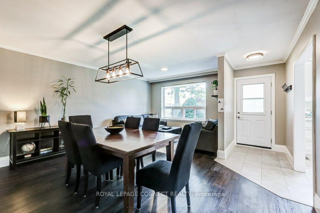Photo 5 of 33 Tulloch Drive, Ajax, South East — HOMEH