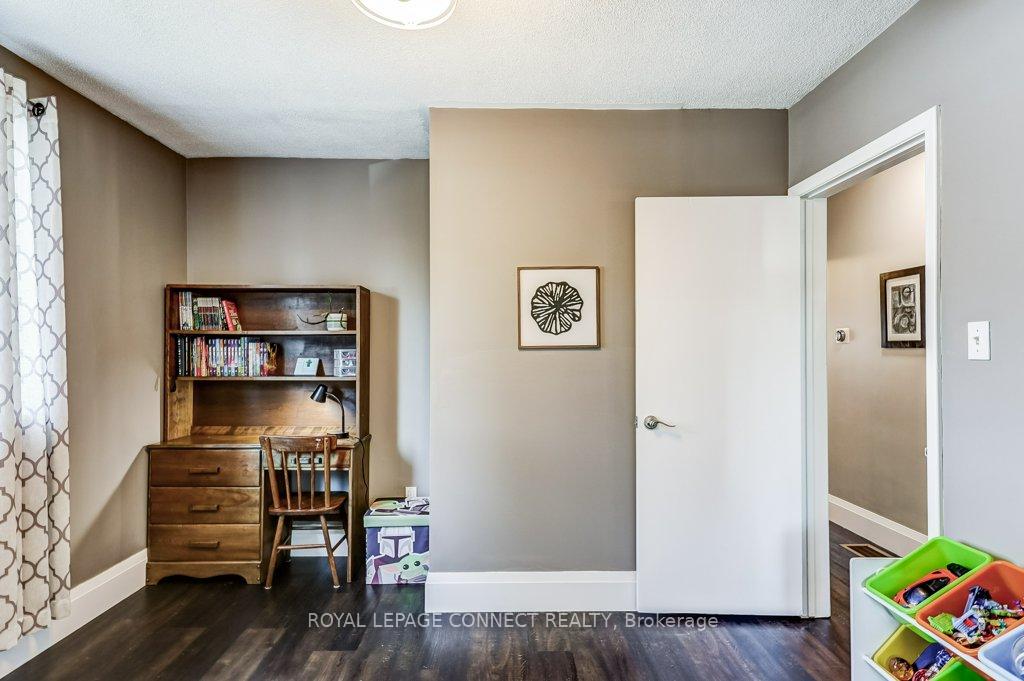Photo 19 of 33 Tulloch Drive, Ajax, South East — HOMEH