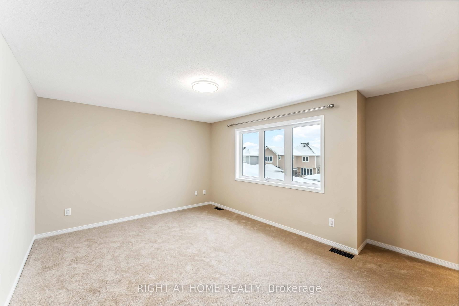 Photo 10 of 422 Sweetflag Street, Ottawa, Barrhaven - Longfields — HOMEH