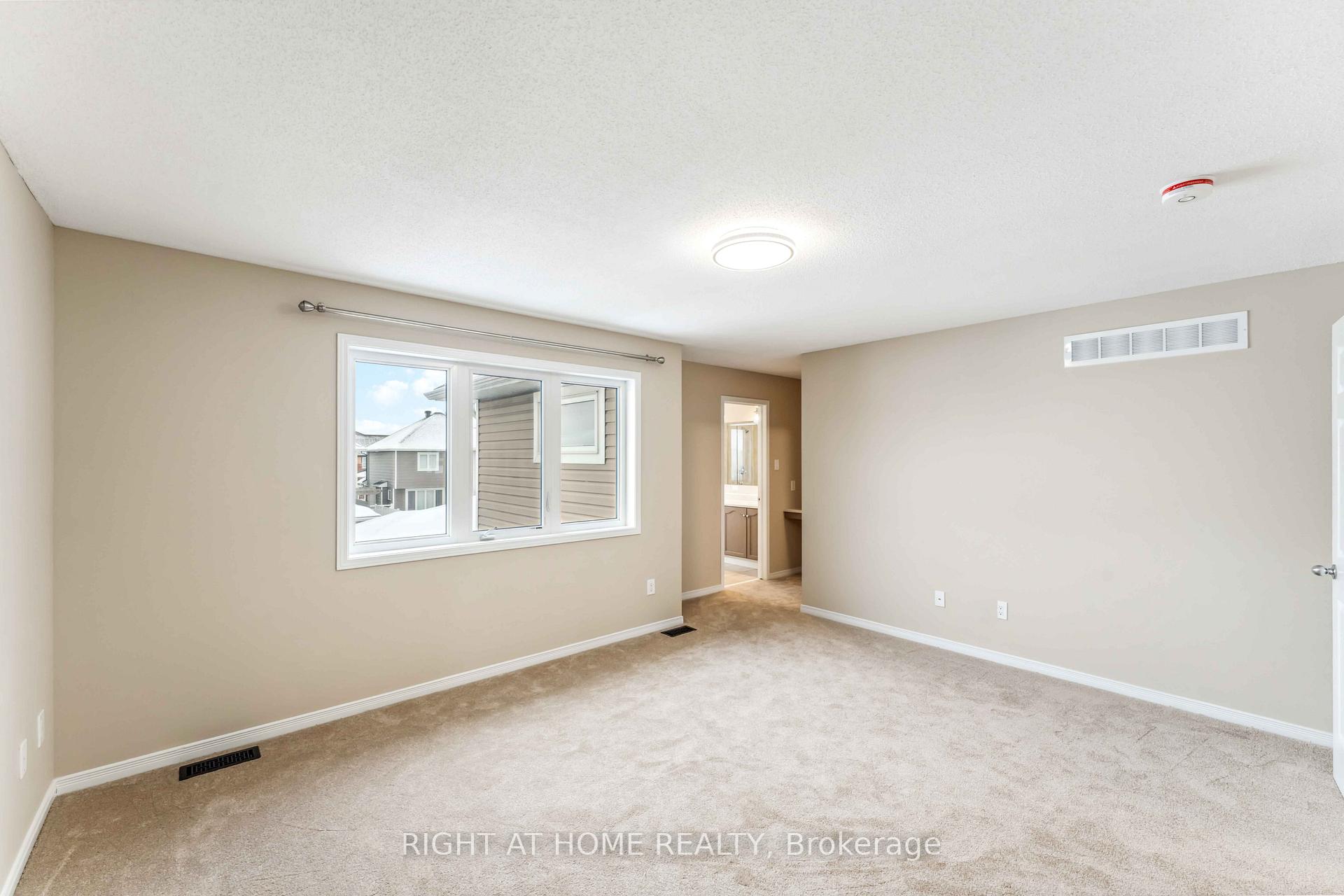 Photo 11 of 422 Sweetflag Street, Ottawa, Barrhaven - Longfields — HOMEH