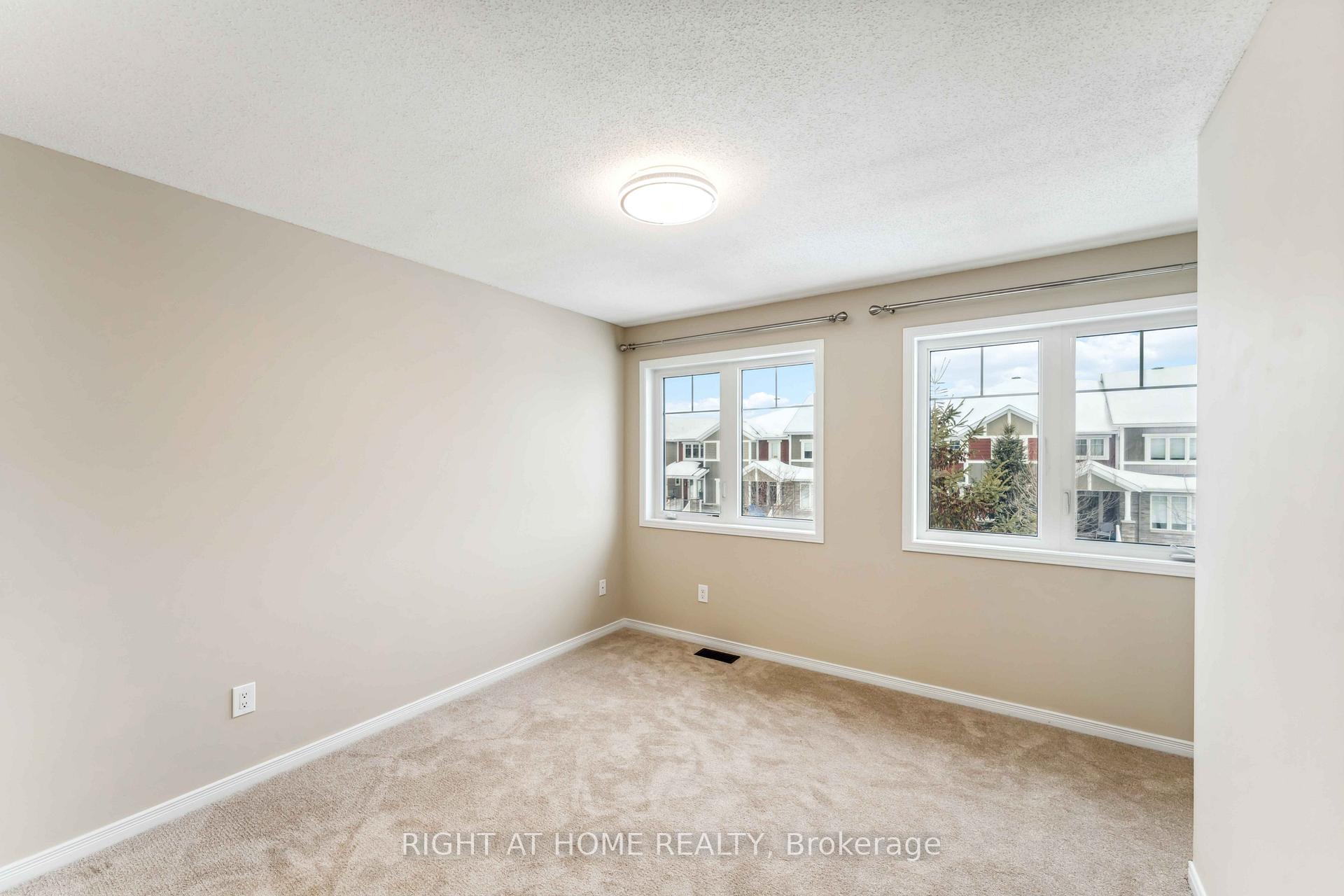 Photo 12 of 422 Sweetflag Street, Ottawa, Barrhaven - Longfields — HOMEH