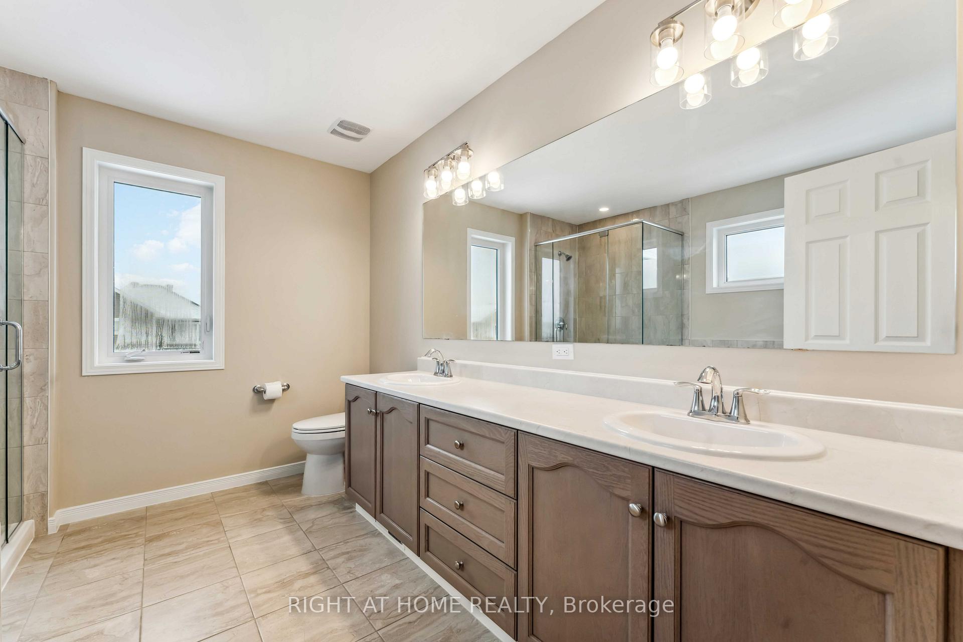 Photo 13 of 422 Sweetflag Street, Ottawa, Barrhaven - Longfields — HOMEH