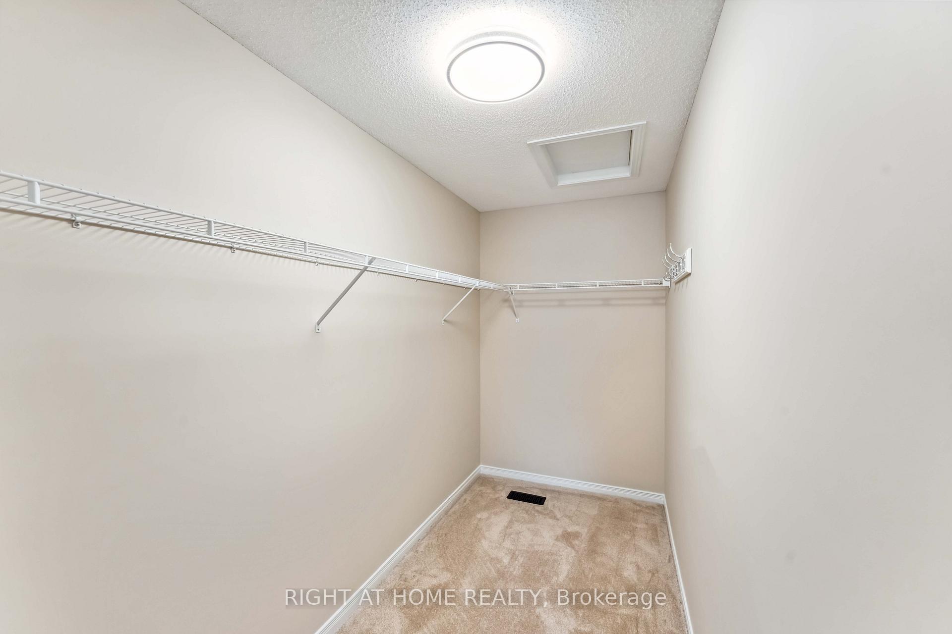 Photo 16 of 422 Sweetflag Street, Ottawa, Barrhaven - Longfields — HOMEH