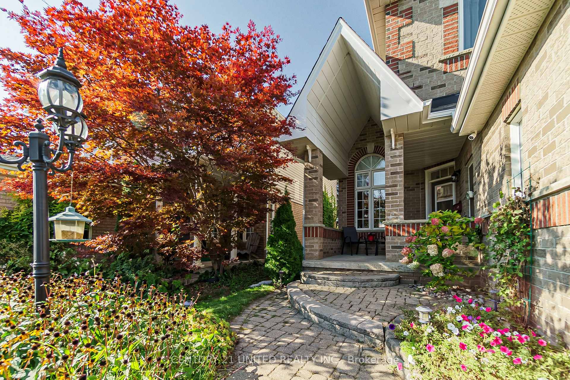 Photo 3 of 1050 Beatrice Street E, Oshawa, Pinecrest — HOMEH
