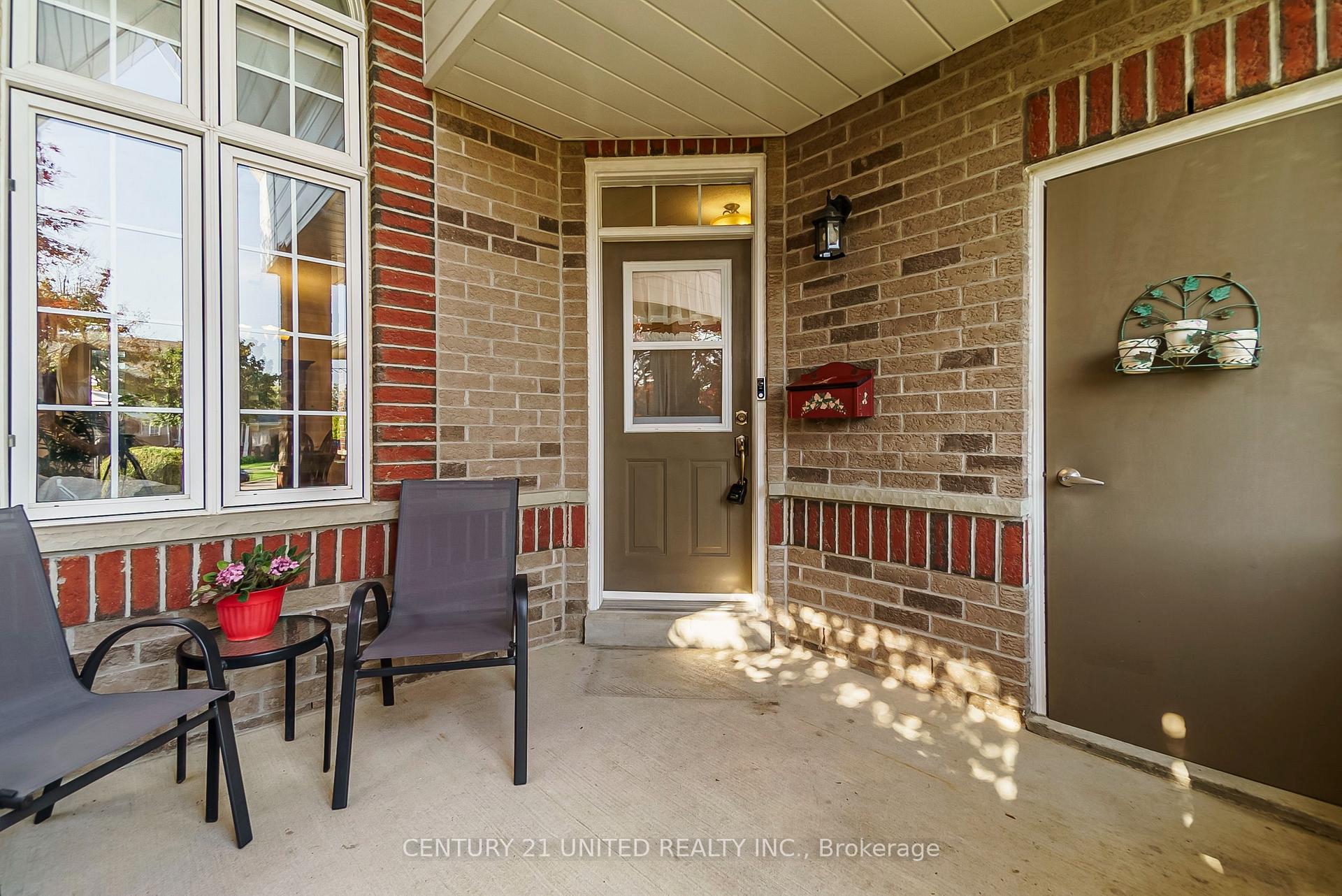Photo 4 of 1050 Beatrice Street E, Oshawa, Pinecrest — HOMEH