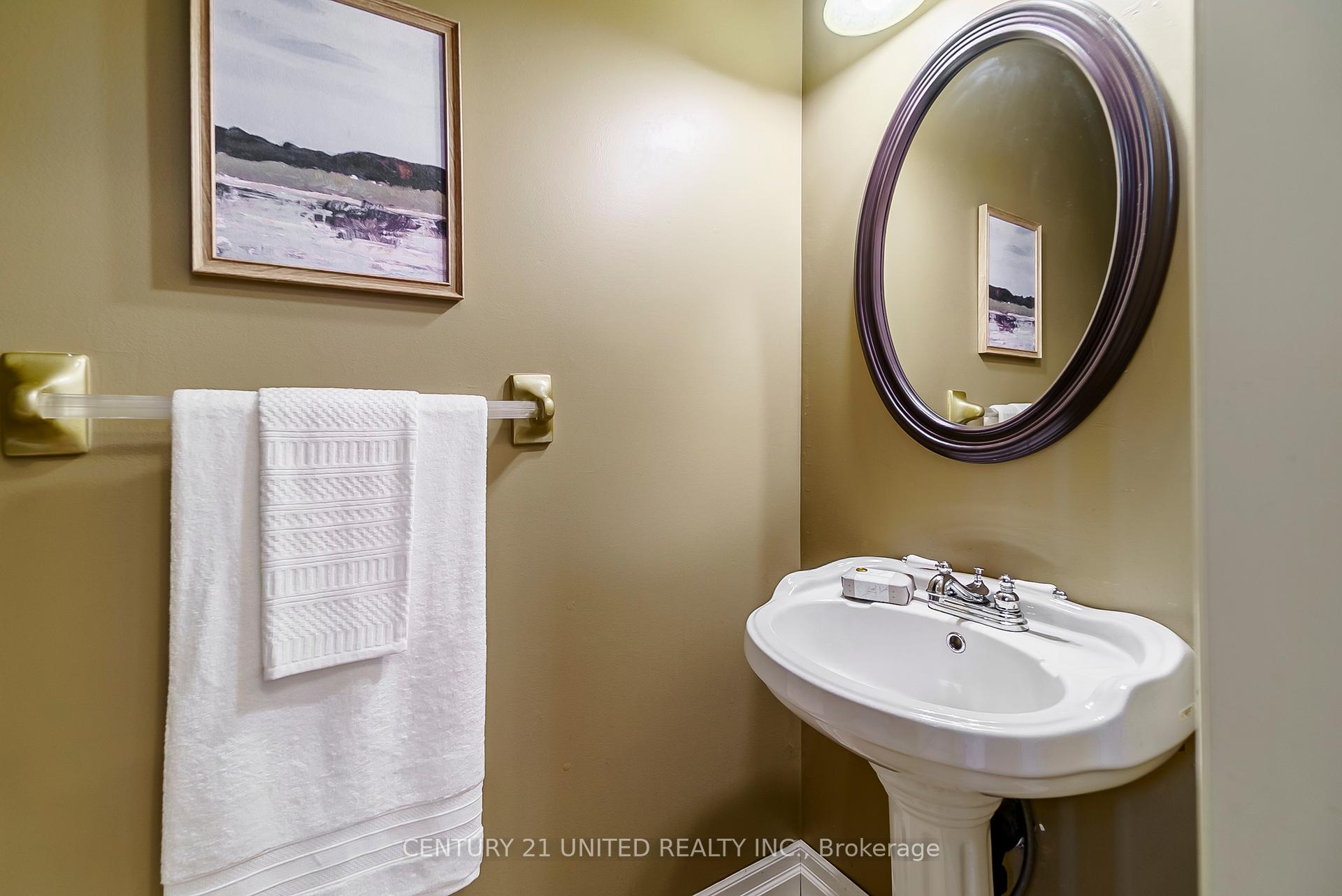 Photo 7 of 1050 Beatrice Street E, Oshawa, Pinecrest — HOMEH