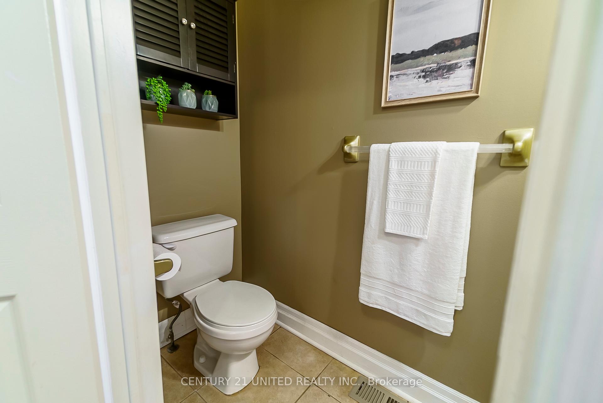Photo 8 of 1050 Beatrice Street E, Oshawa, Pinecrest — HOMEH