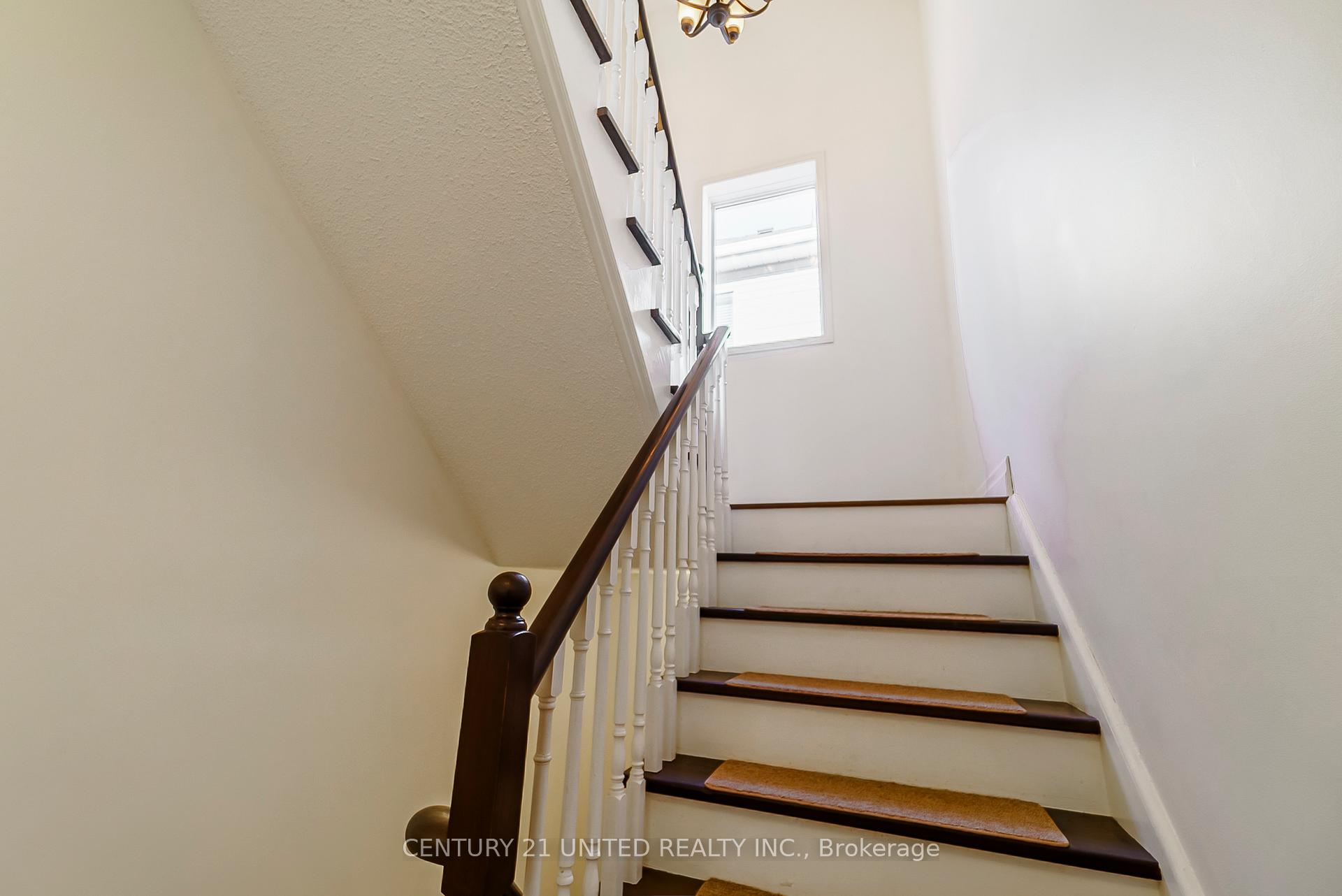 Photo 20 of 1050 Beatrice Street E, Oshawa, Pinecrest — HOMEH