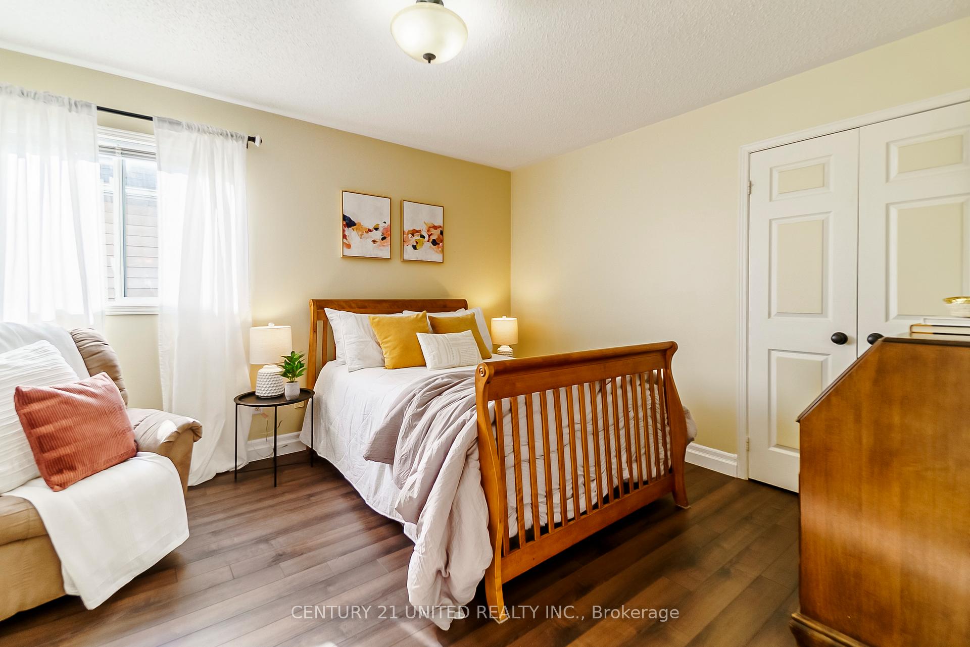 Photo 26 of 1050 Beatrice Street E, Oshawa, Pinecrest — HOMEH