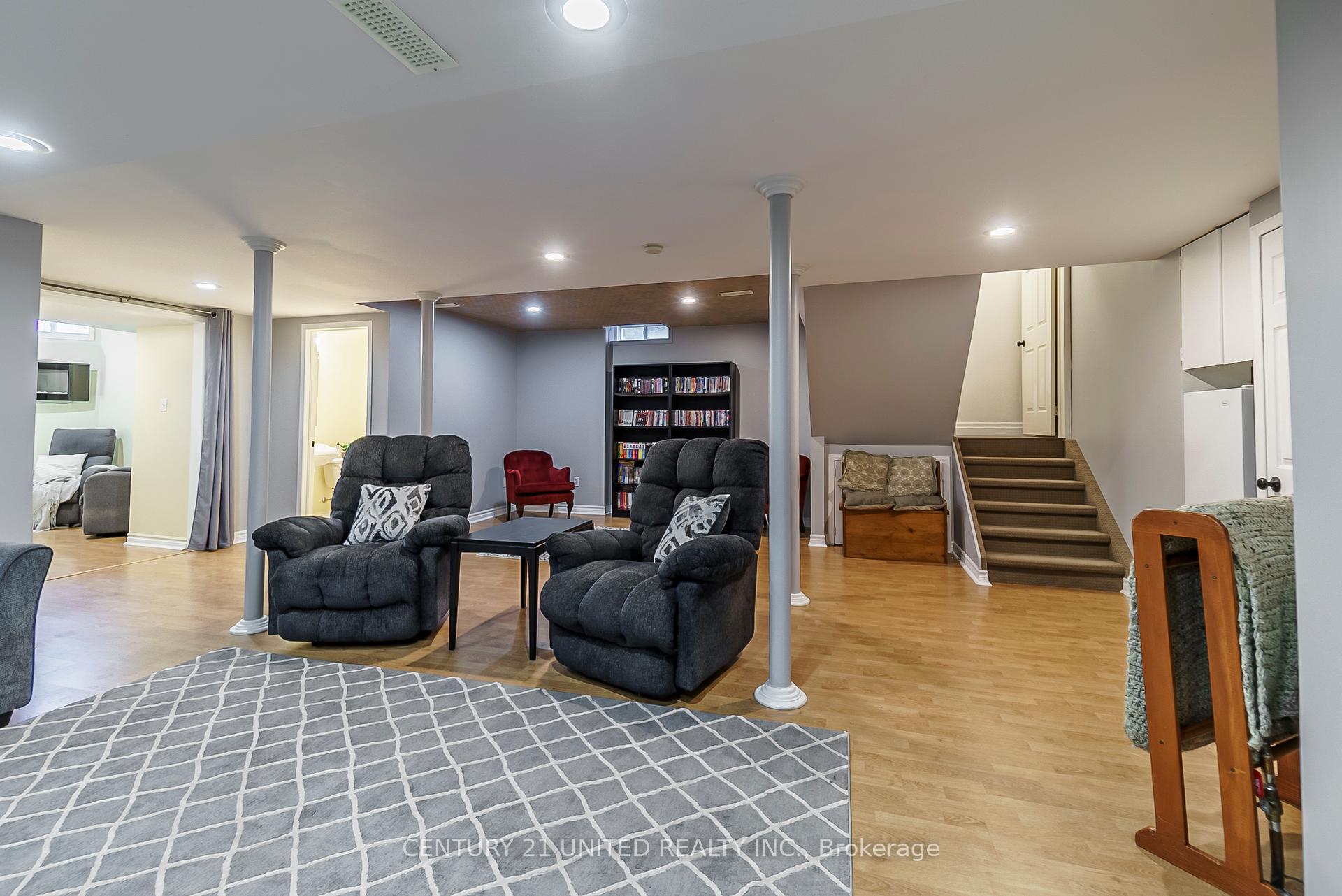 Photo 32 of 1050 Beatrice Street E, Oshawa, Pinecrest — HOMEH