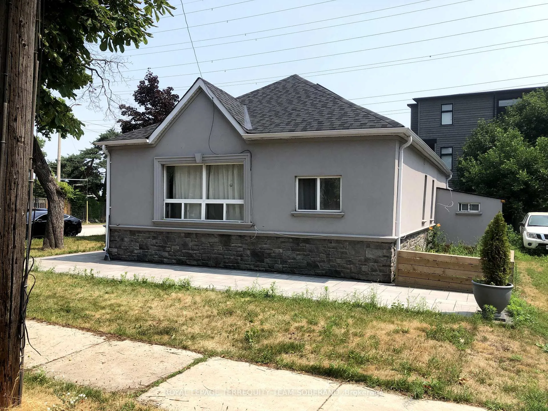 Photo 2 of 831 Beach Boulevard, Hamilton, Hamilton Beach — HOMEH