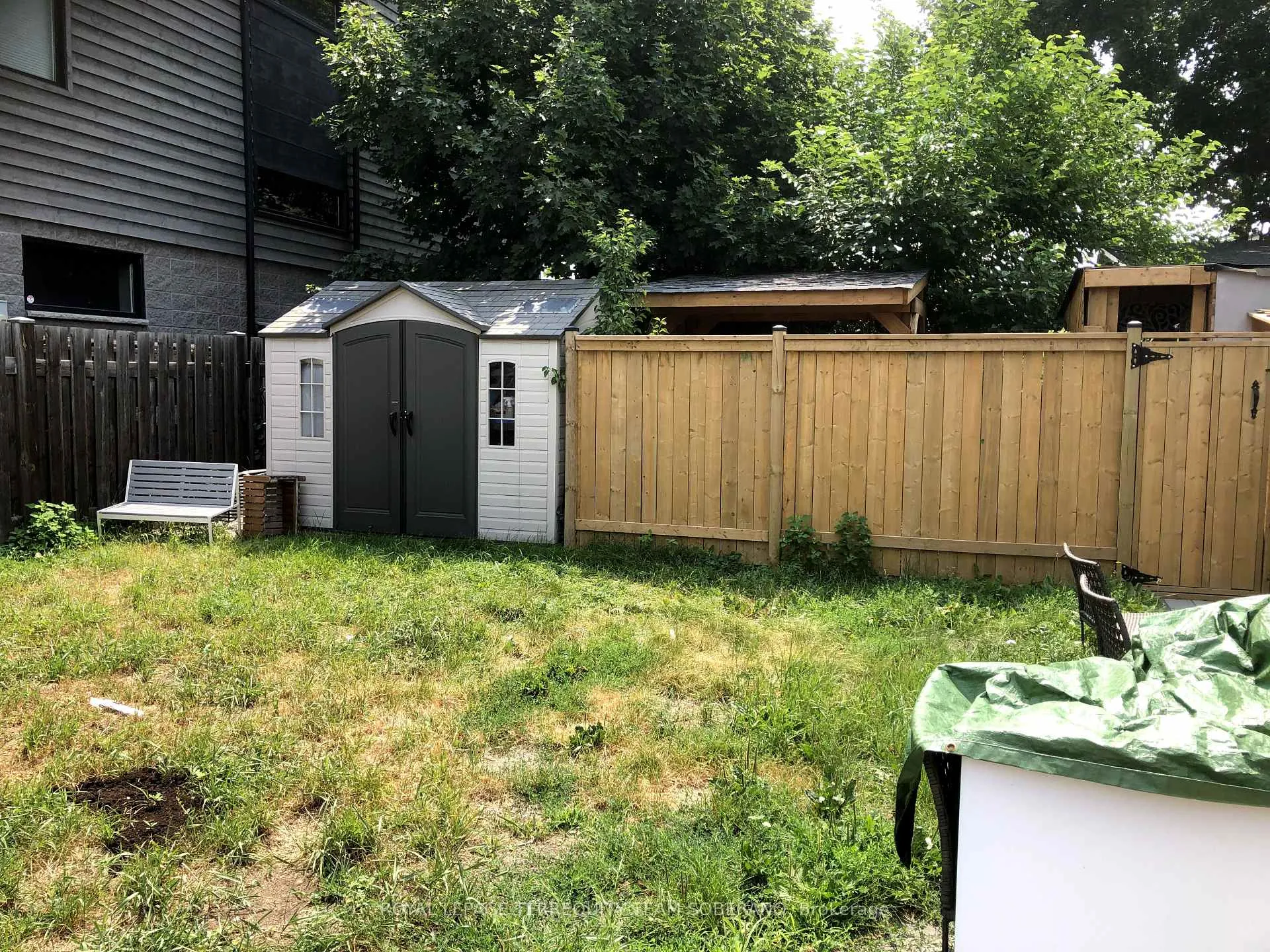 Photo 5 of 831 Beach Boulevard, Hamilton, Hamilton Beach — HOMEH