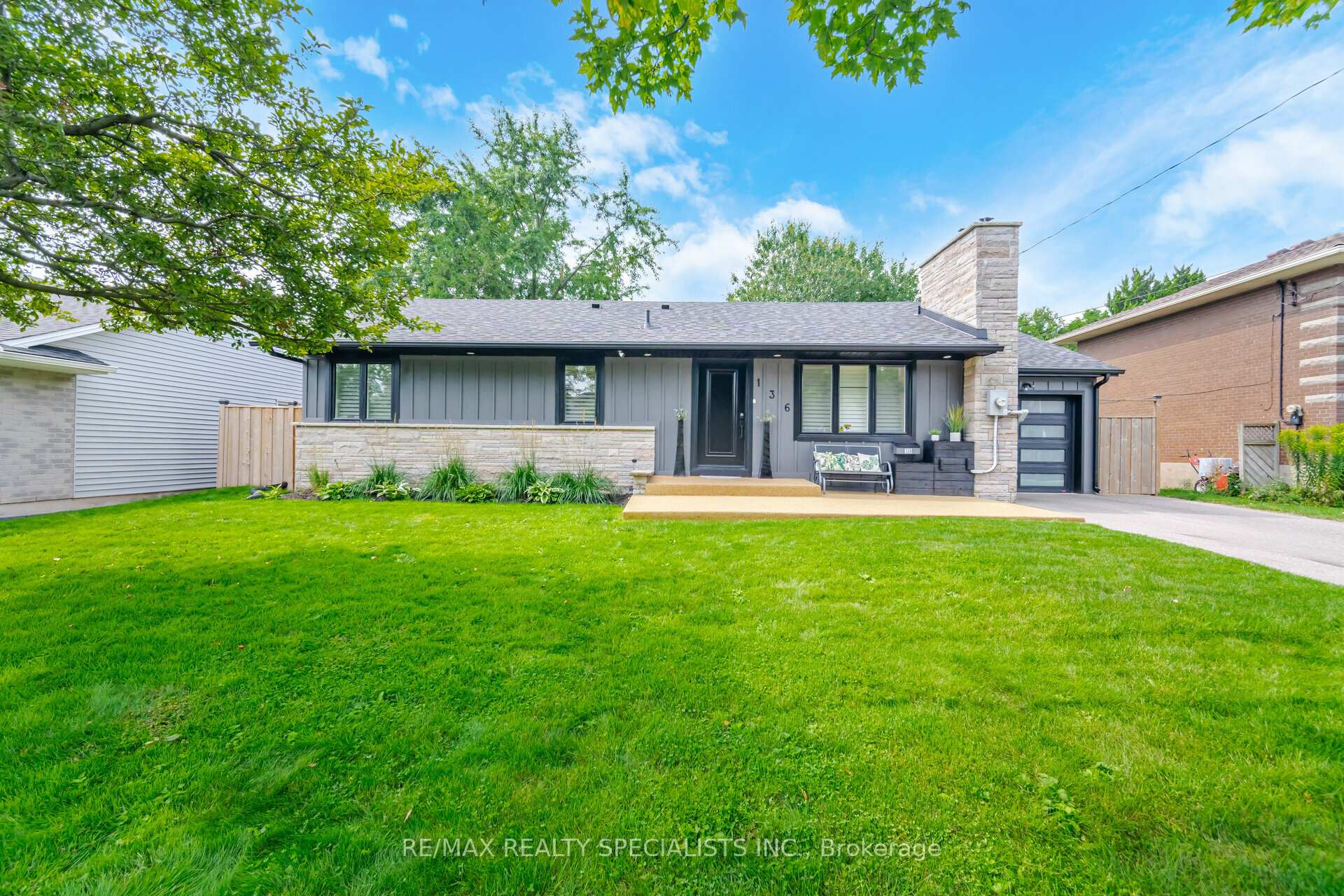 Photo 1 of 136 Boxley Road, Burlington, Appleby — HOMEH