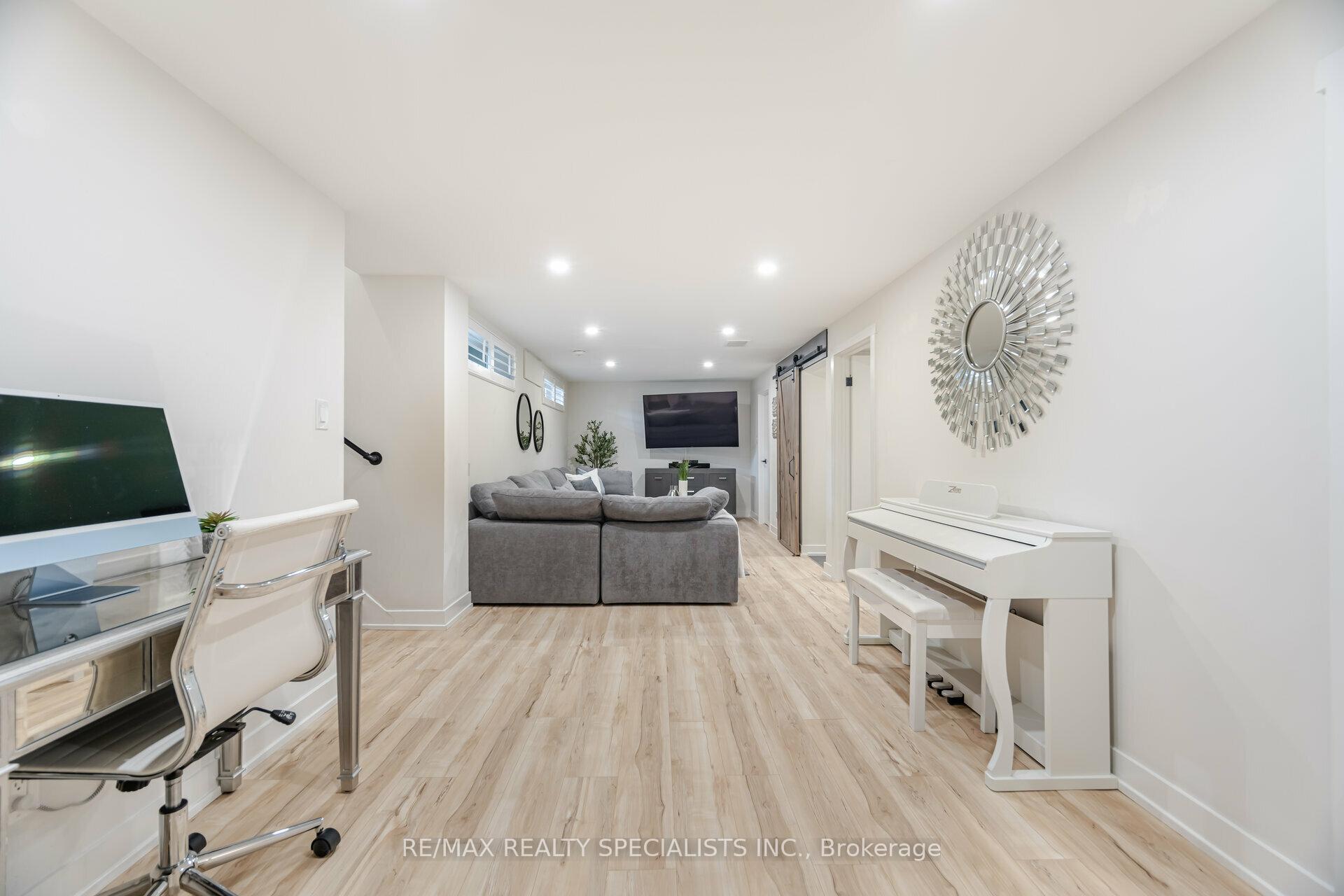 Photo 22 of 136 Boxley Road, Burlington, Appleby — HOMEH