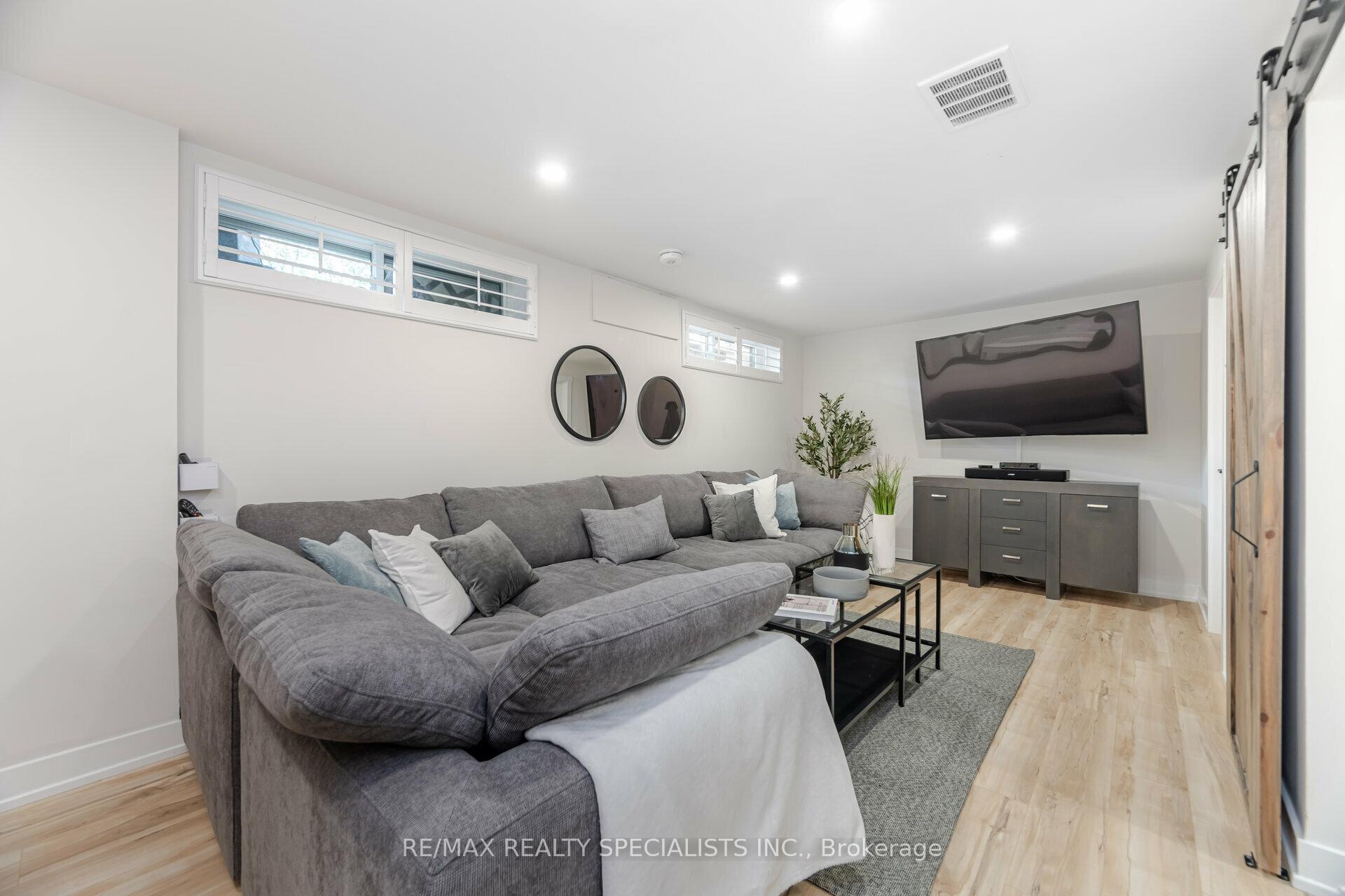 Photo 23 of 136 Boxley Road, Burlington, Appleby — HOMEH