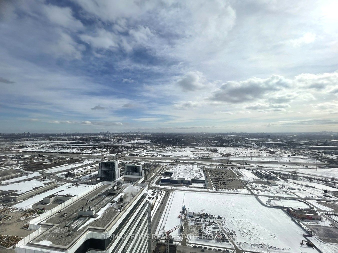 Photo 17 of Unit 5811, 8 Interchange Way, Vaughan, Vaughan Corporate Centre — HOMEH