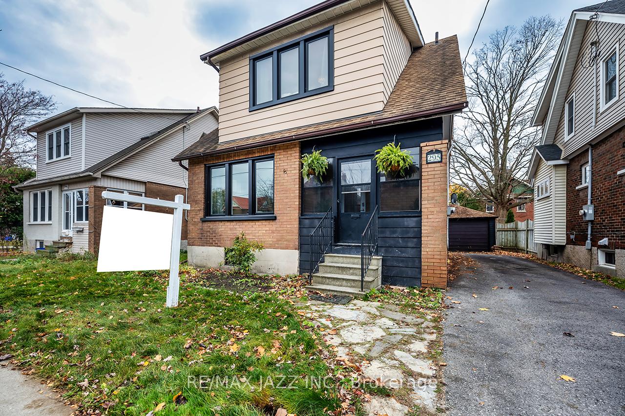 Photo 3 of 295 Athol Street E, Oshawa, Central — HOMEH