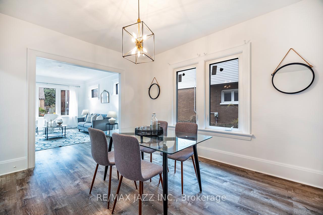 Photo 12 of 295 Athol Street E, Oshawa, Central — HOMEH
