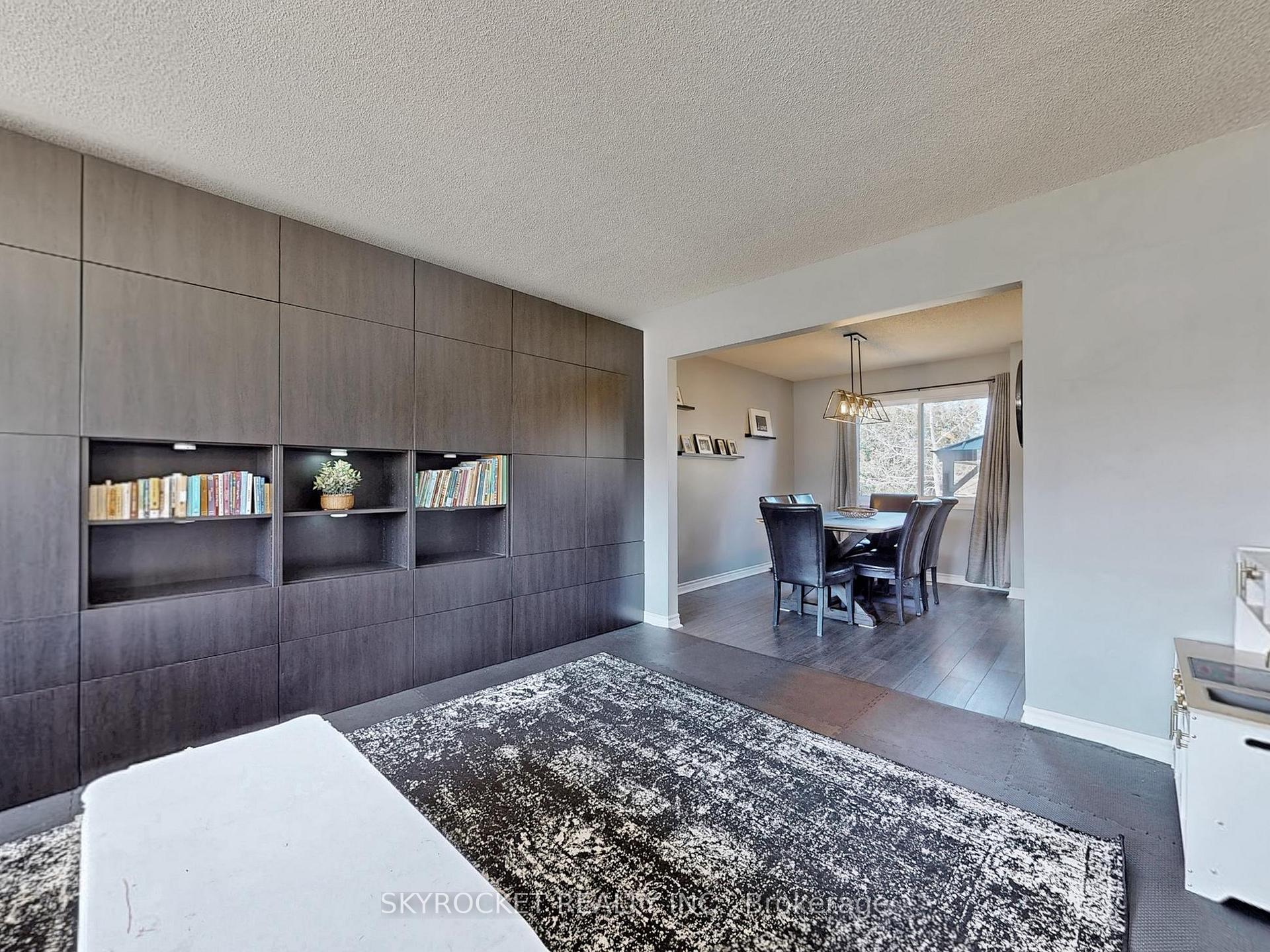 Photo 8 of 9 Herrell Avenue, Barrie, Painswick North — HOMEH