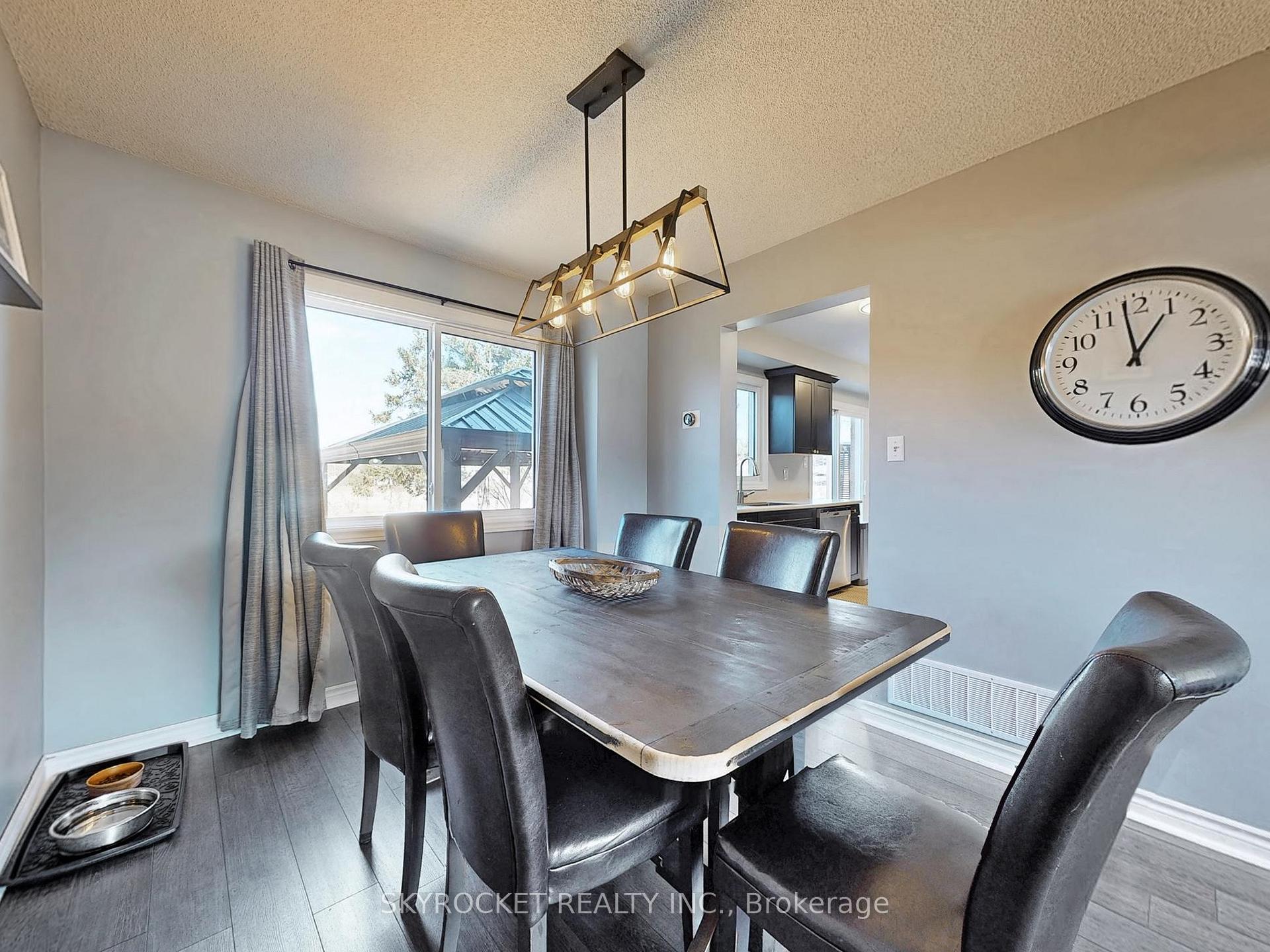 Photo 10 of 9 Herrell Avenue, Barrie, Painswick North — HOMEH