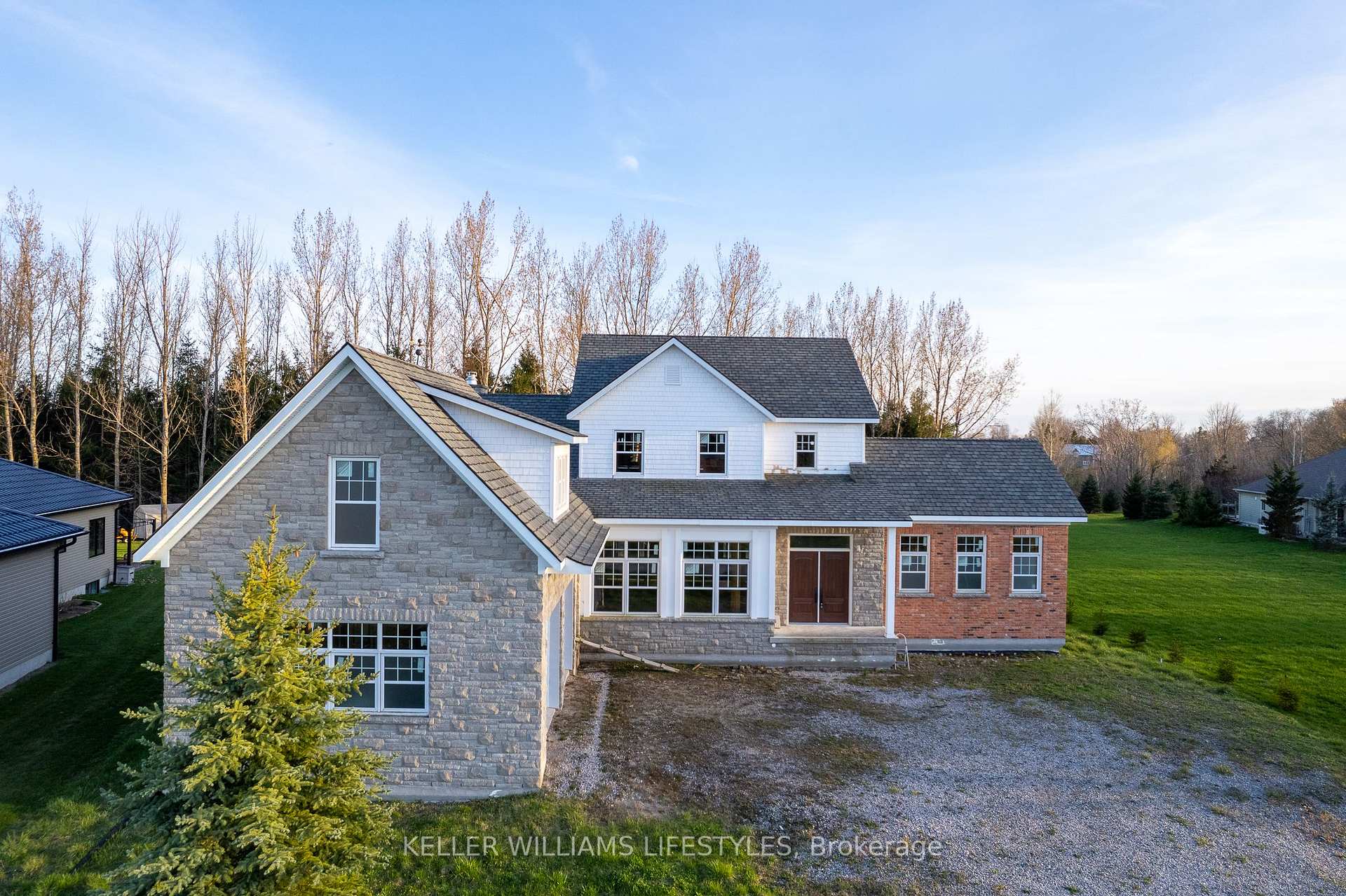 Photo 3 of 71859 Sunridge Crescent, Bluewater, Hay — HOMEH